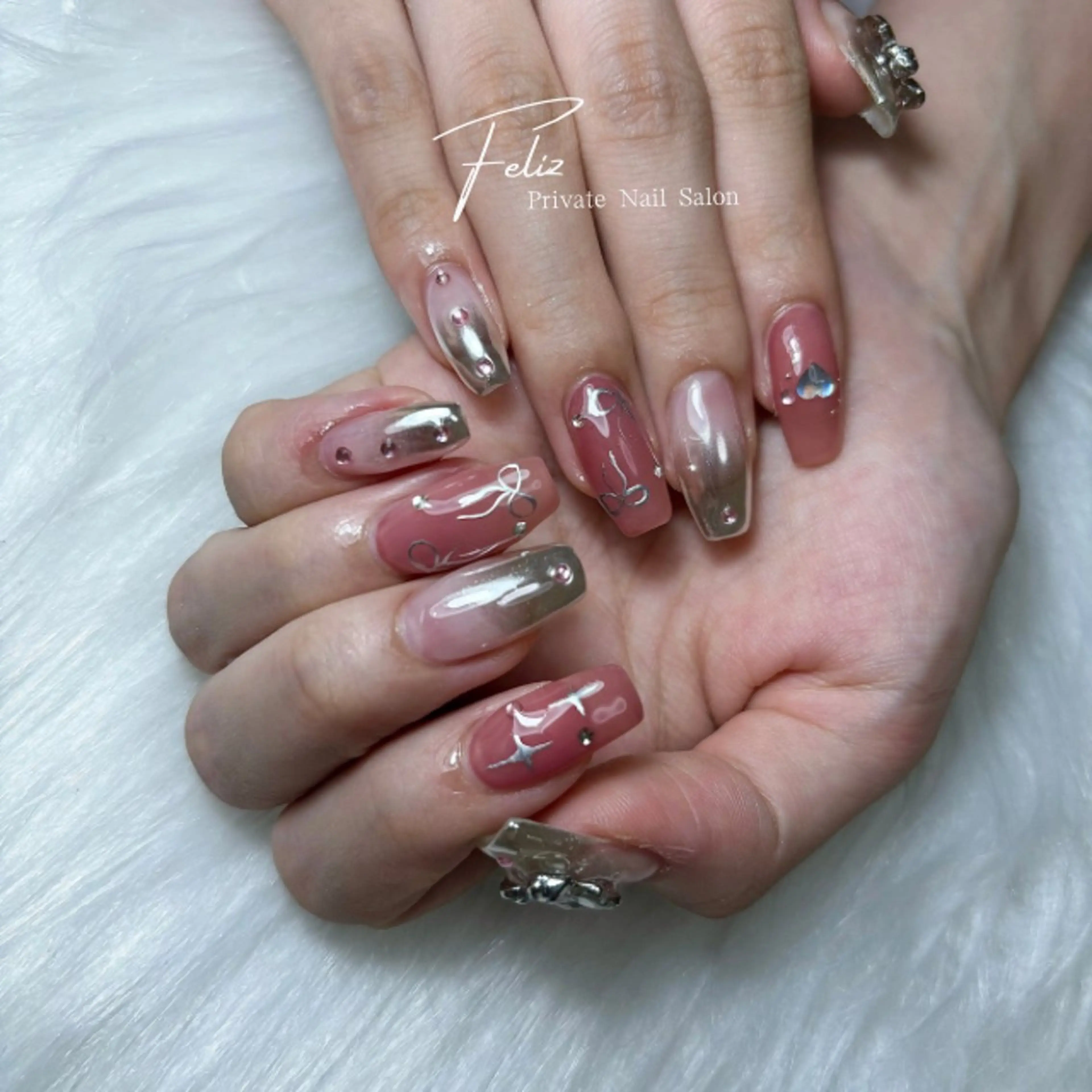 ネイル ハンドネイル ハンドケア Feliz所属・Feliz 楽しいネイルサロンのネイルデザイン