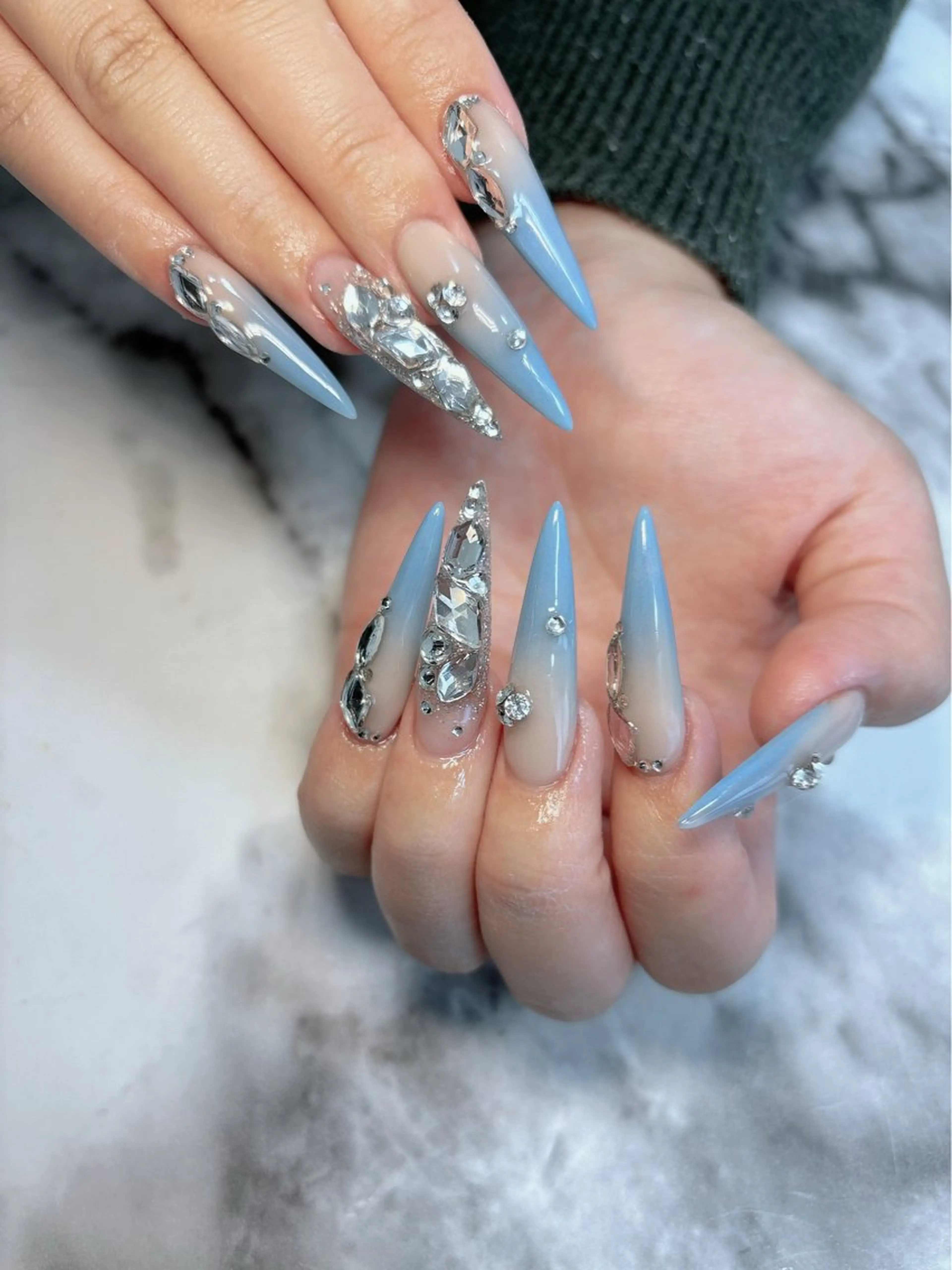 ネイル ロングネイル ハンドネイル salon de belnetta所属・kayo 💅のネイルデザイン