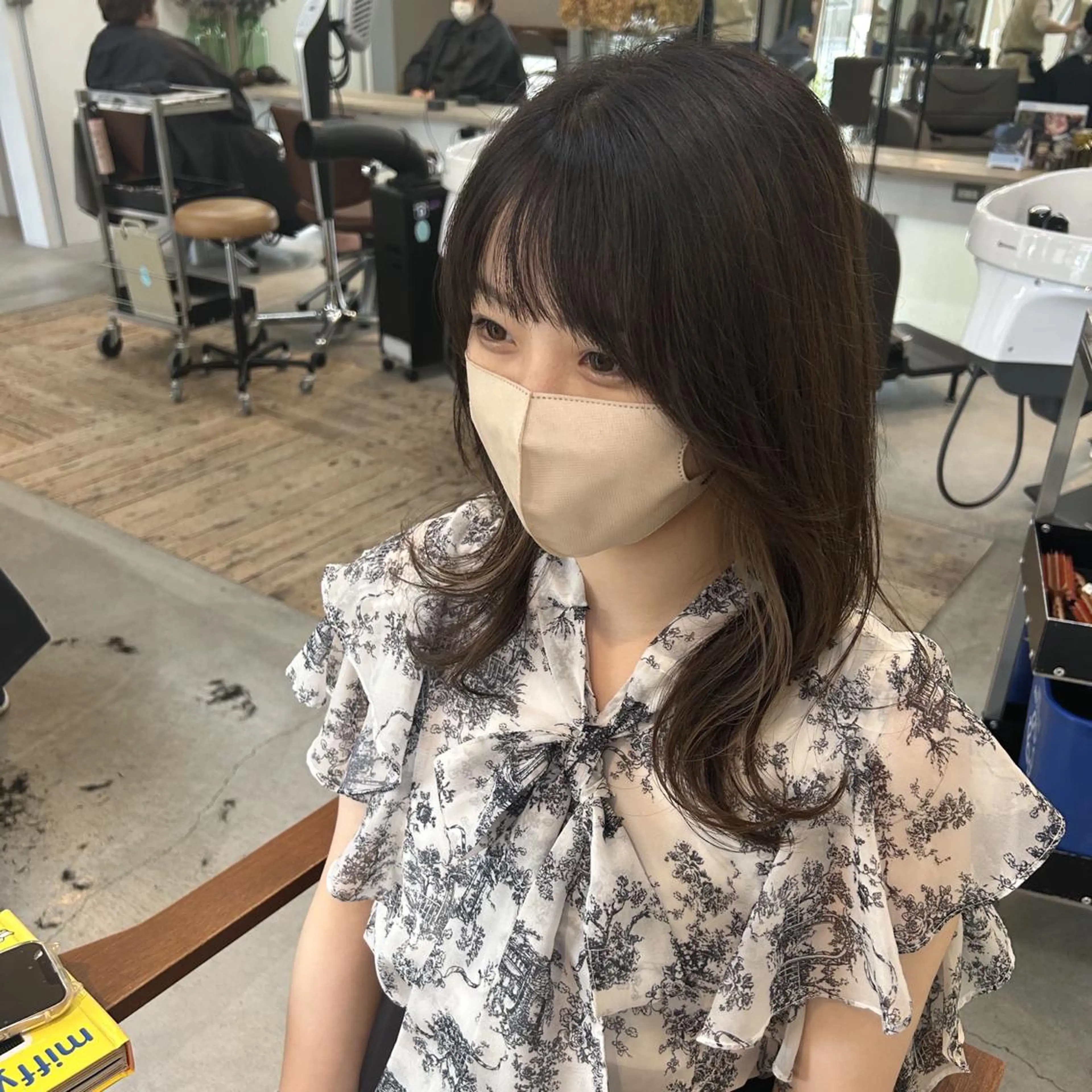 セミロング カット ヘアカラー kachina所属・綿貫 美雪のヘアスタイル