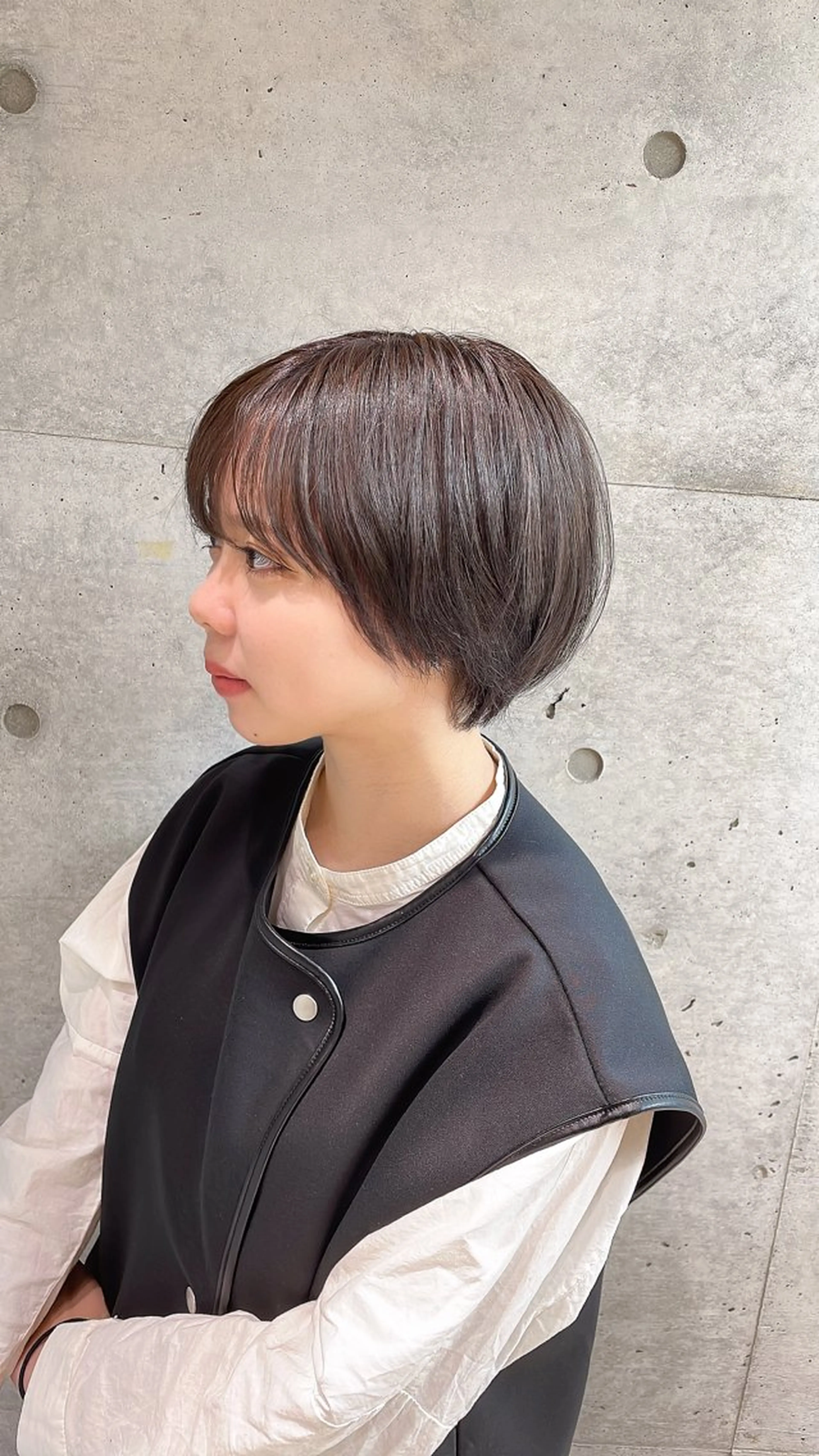 ショート shion 透明感カラーのヘアスタイル
