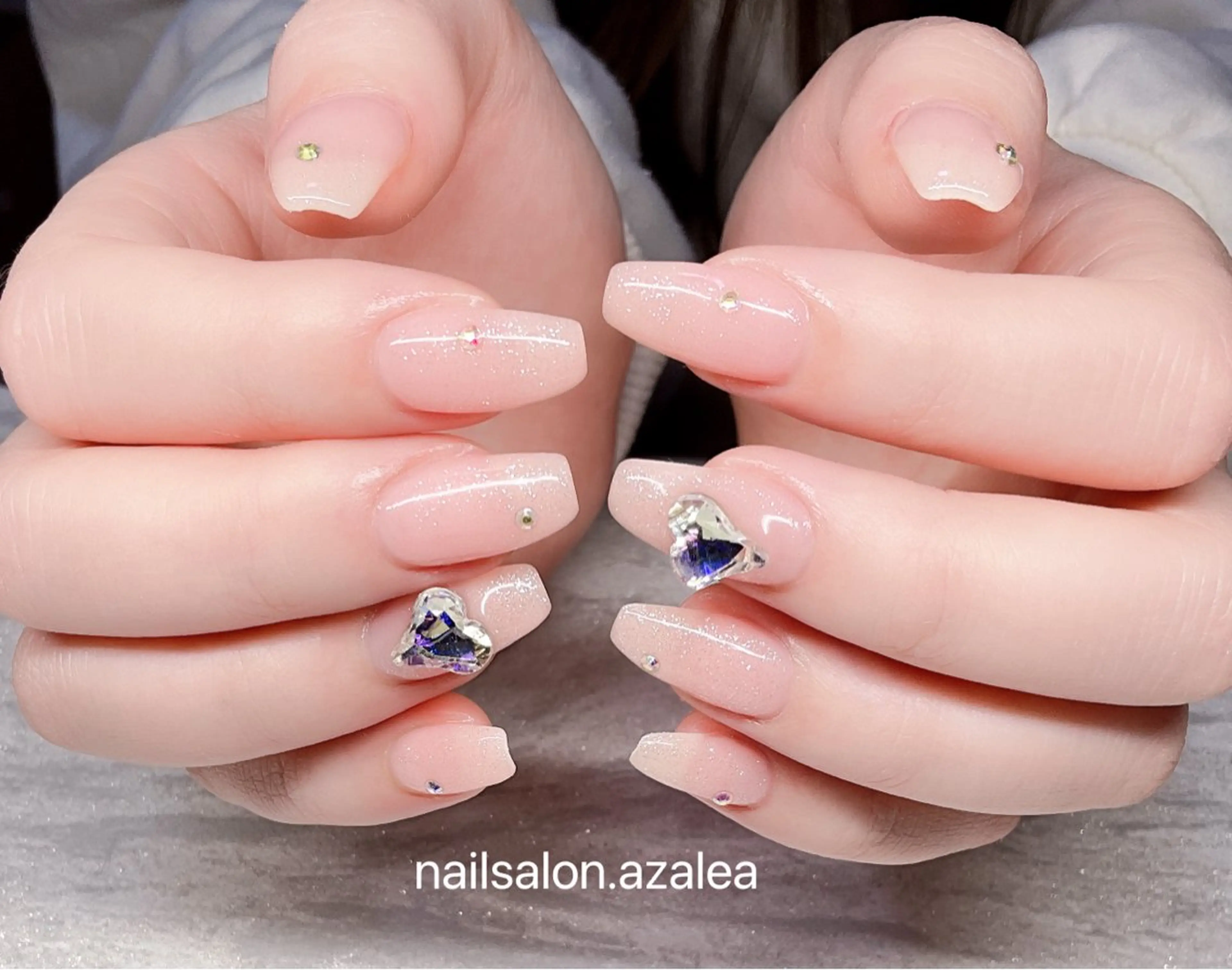 ネイル ハンドネイル R inのネイルデザイン