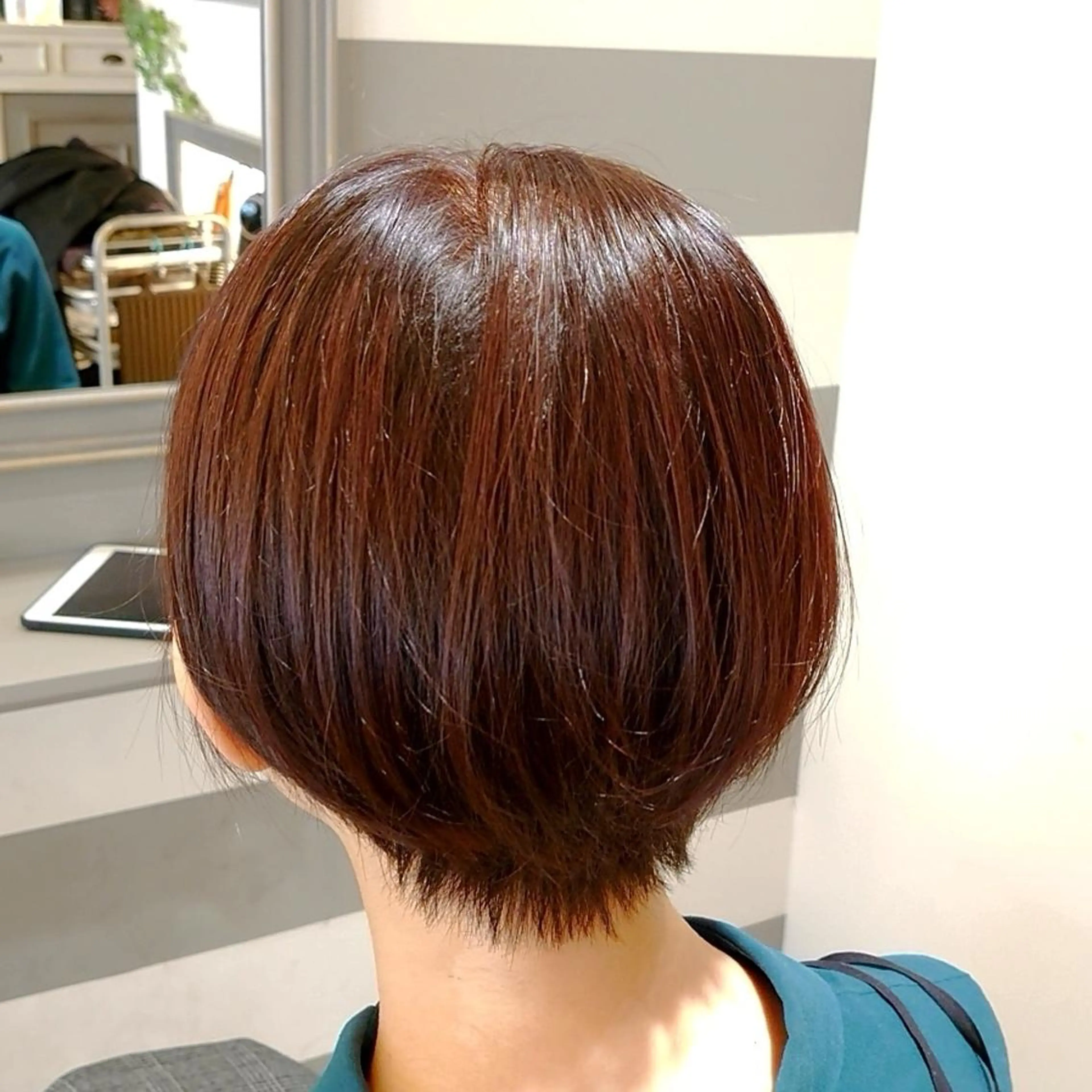 ショート カット ヘアカラー トリートメント 渡辺 康行のヘアスタイル