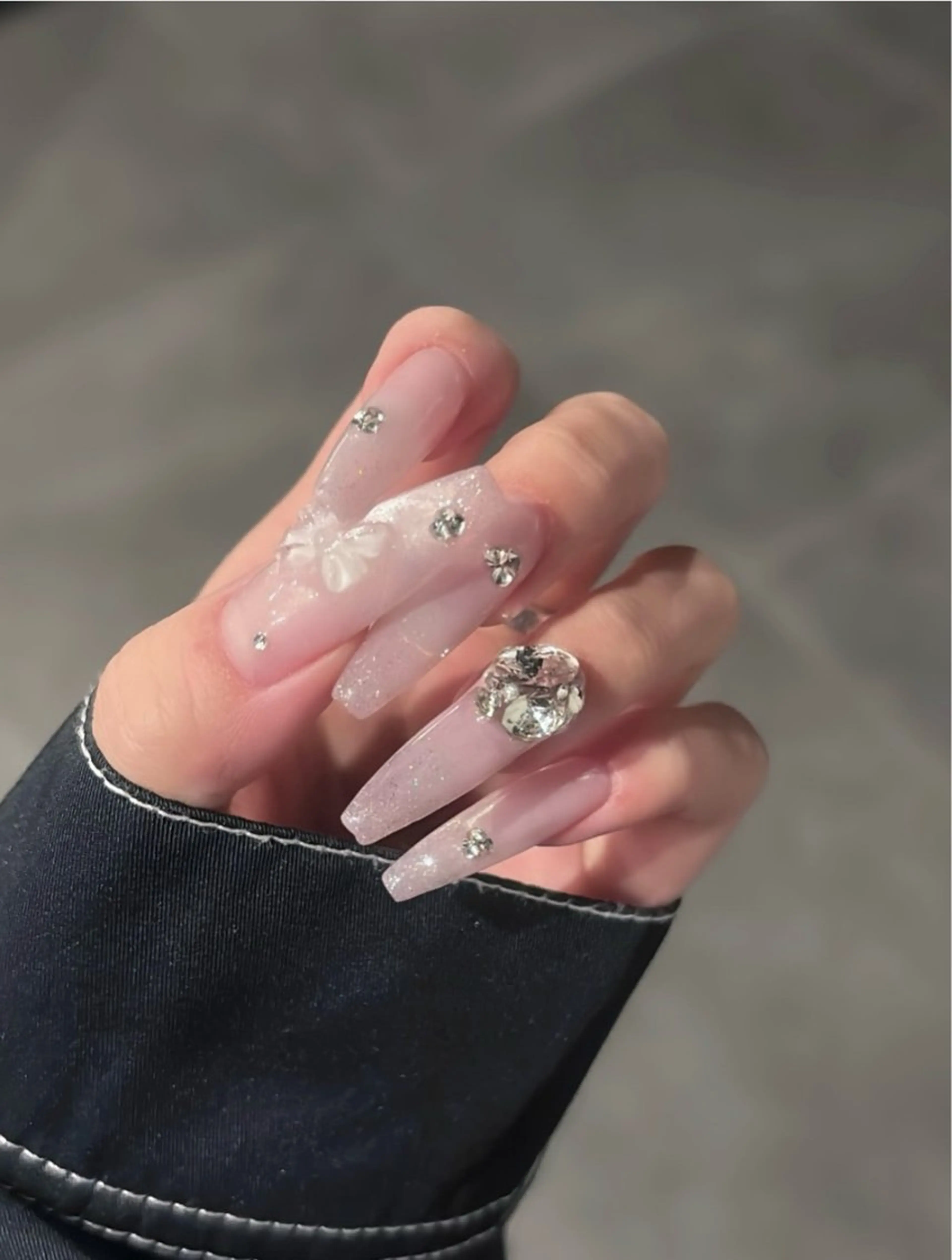 ネイル アートネイル ジェルネイル グラデーション キラキラネイル ニュアンスネイル Kitty Nailのネイルデザイン