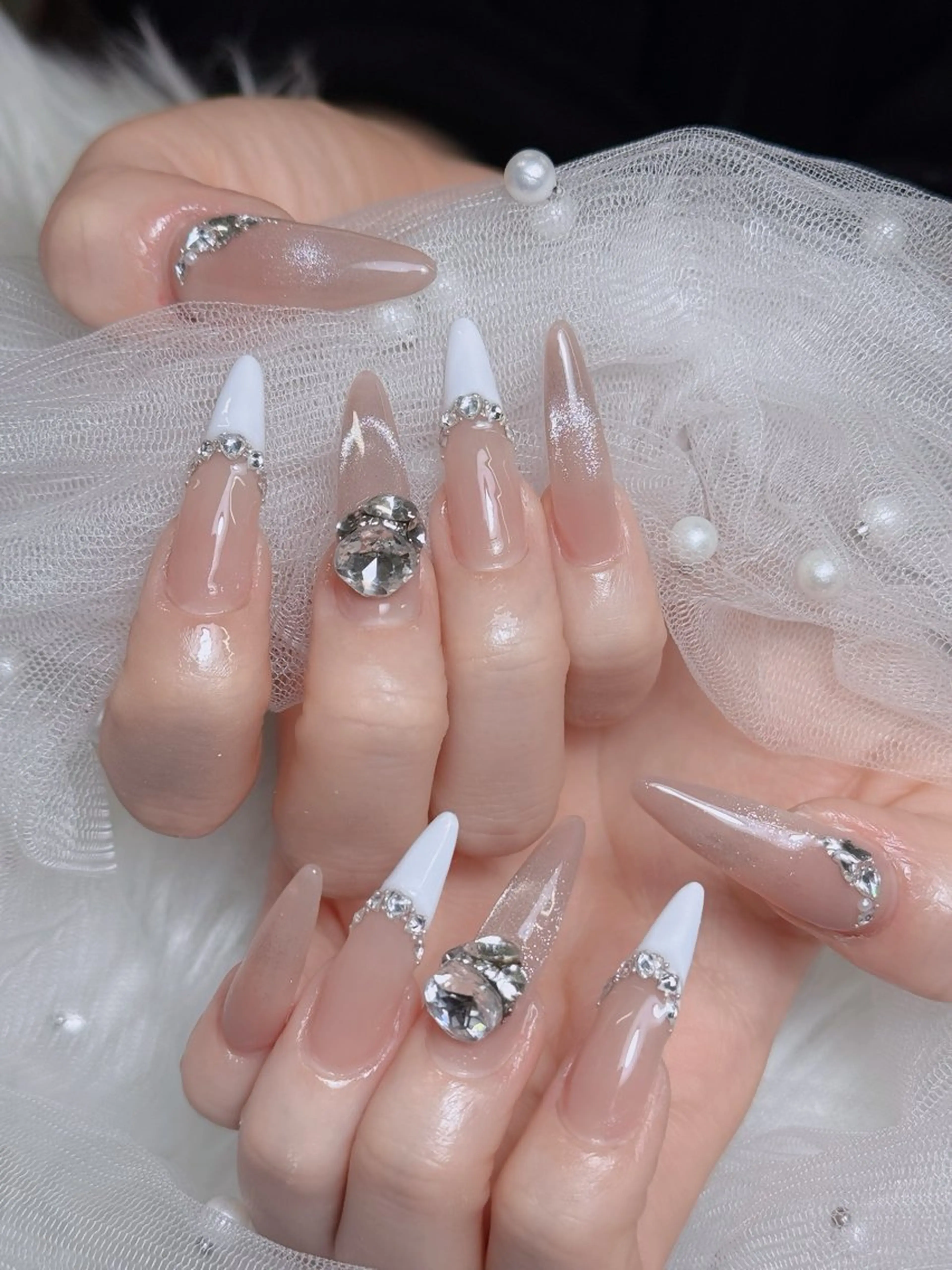 ネイル オーロラネイル チークネイル フットネイル フレンチネイル ハロウィン ハンドネイル Lumi Nail 新大久保3‘のネイルデザイン