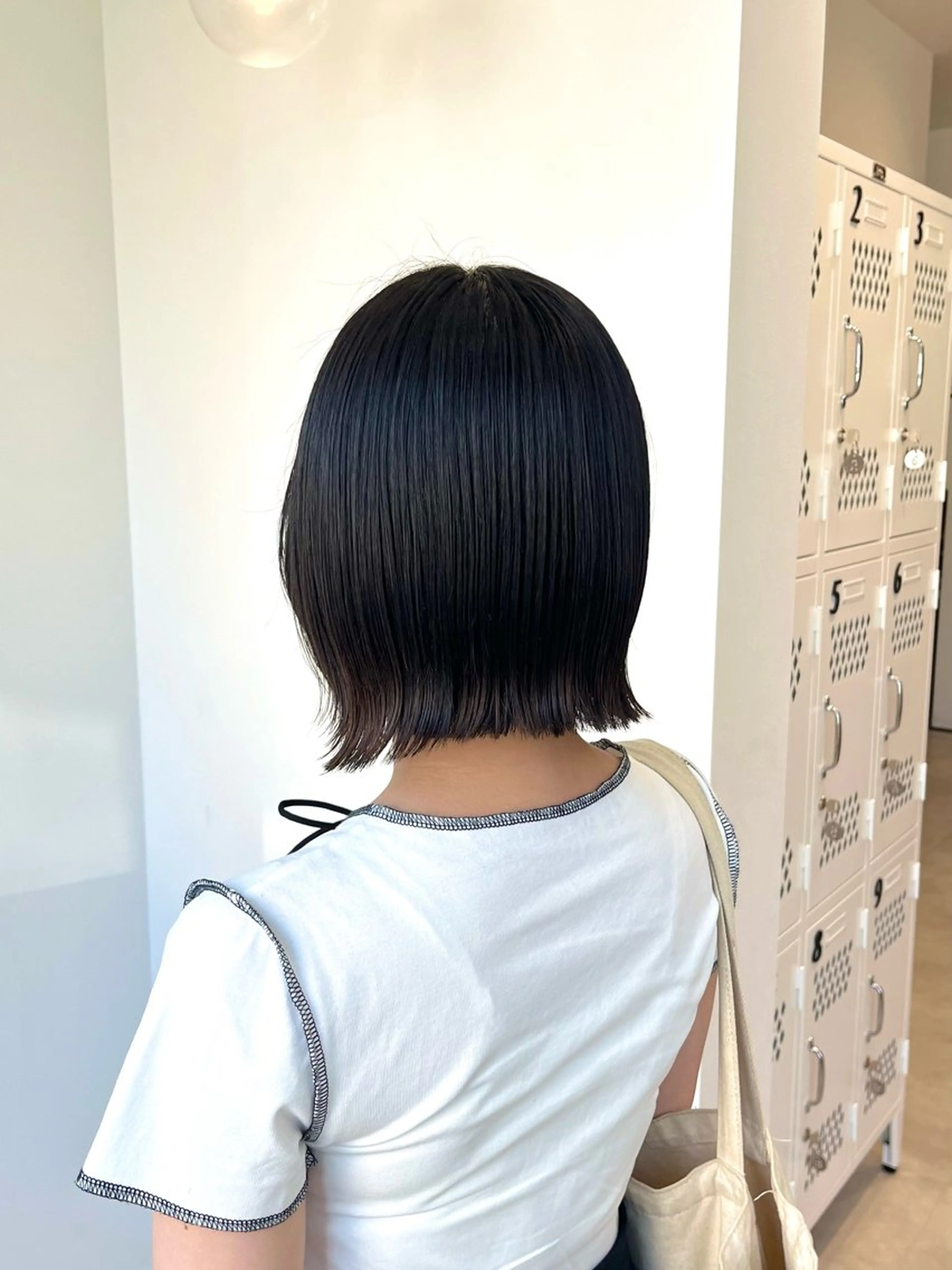 ショート カラー ボブレイヤー 透明感カラー オリーブカラー ボブ レイヤーカット カット ヘアカラー トリートメント LiL HAIR&SMILE 新浜店所属・葉田 綾乃のヘアスタイル