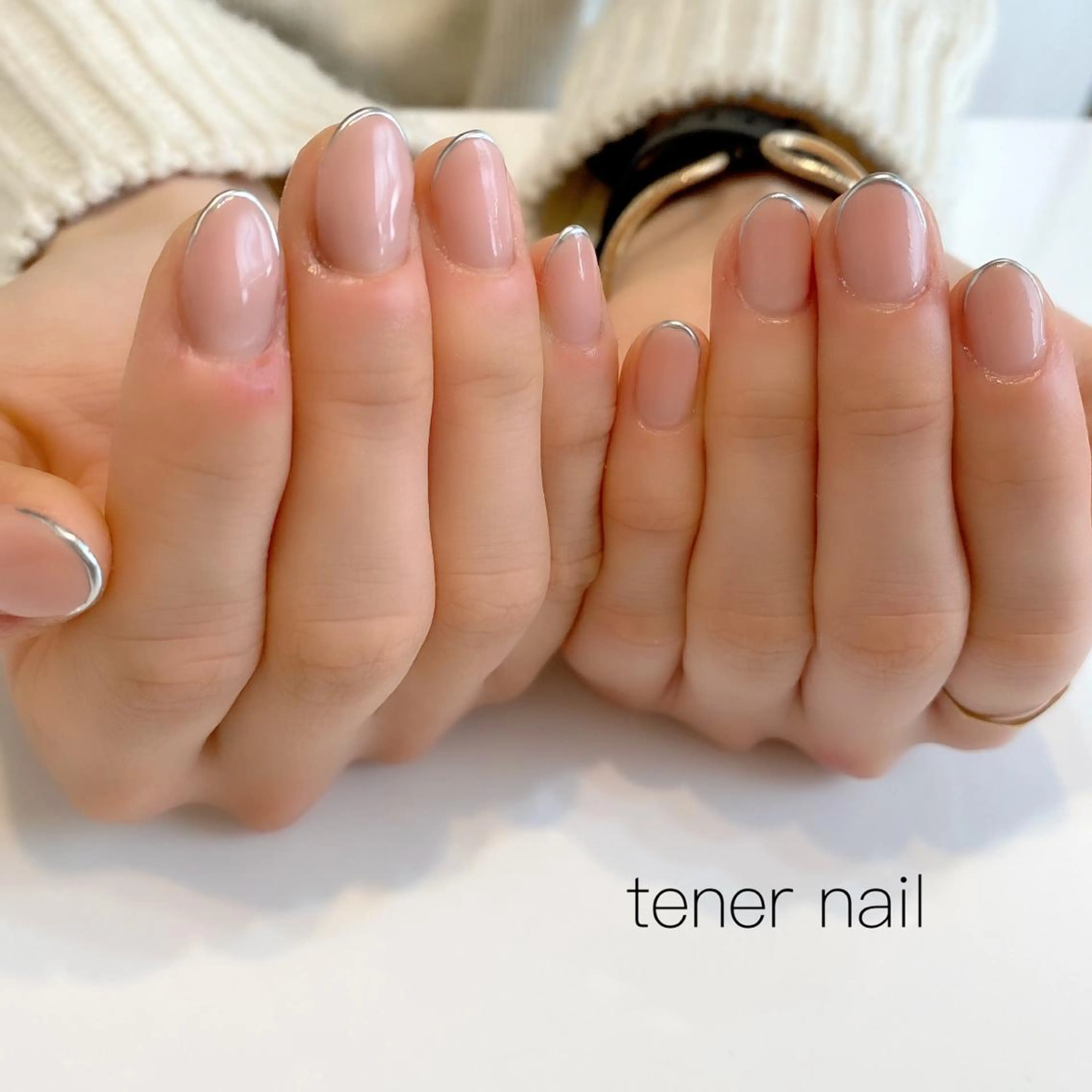 ネイル フレンチネイル シルバー tener  nail  テネルネイル所属・テネルネイル tener nailのネイルデザイン