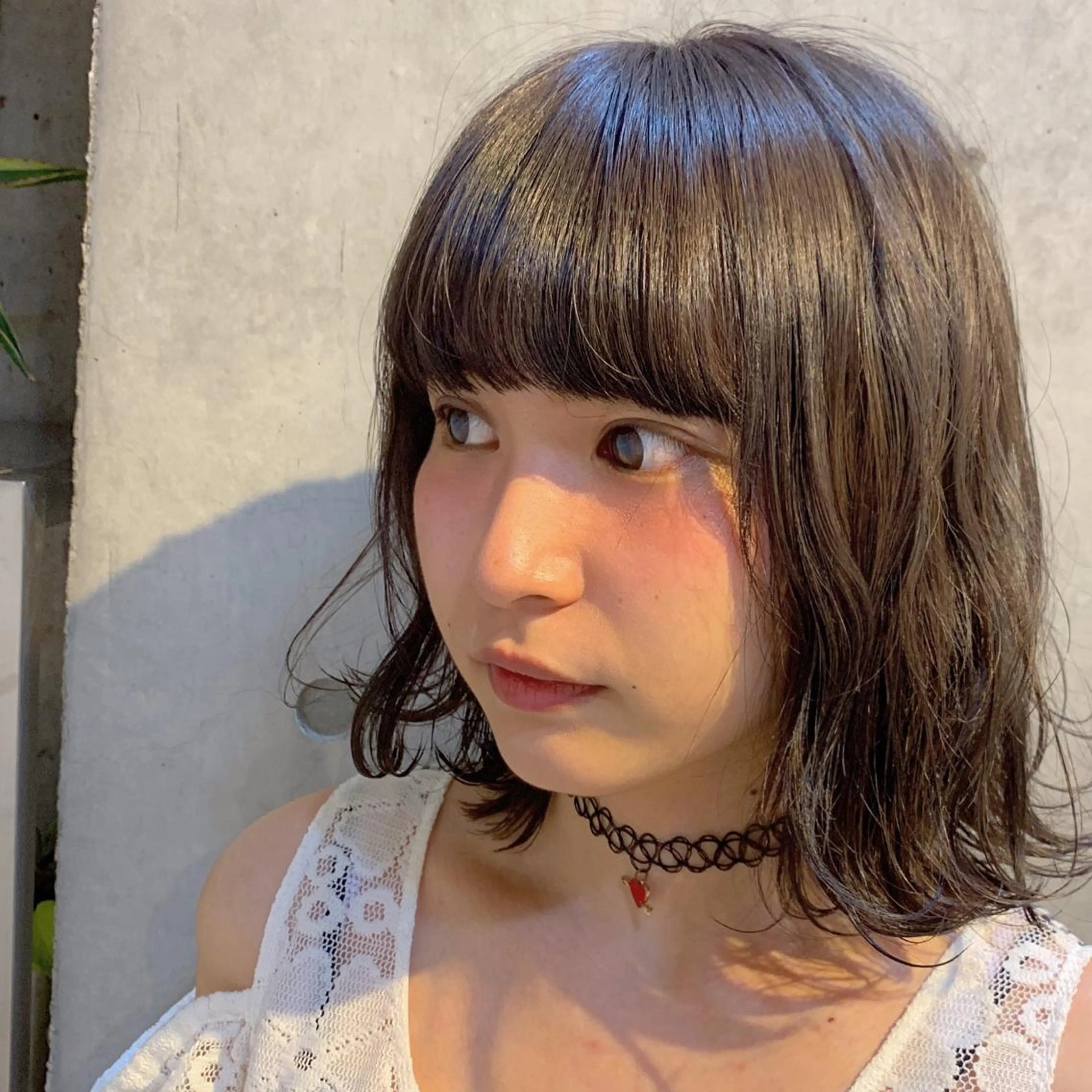 ショート カラー ダークグレー 渋谷ブリーチカラー 韓国ヘアyuikoのヘアスタイル