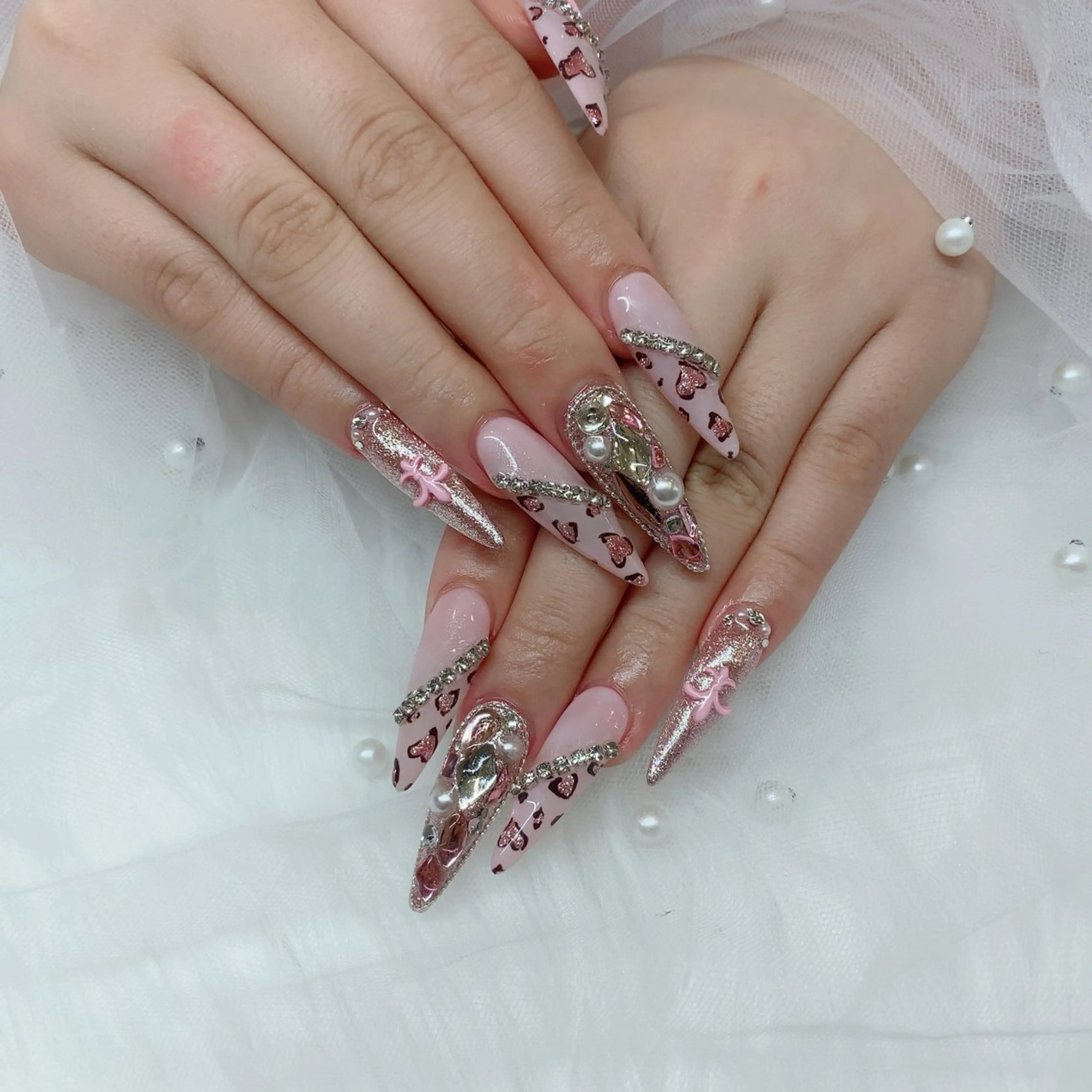 ネイル NAIL SALON Eclat しほのネイルデザイン