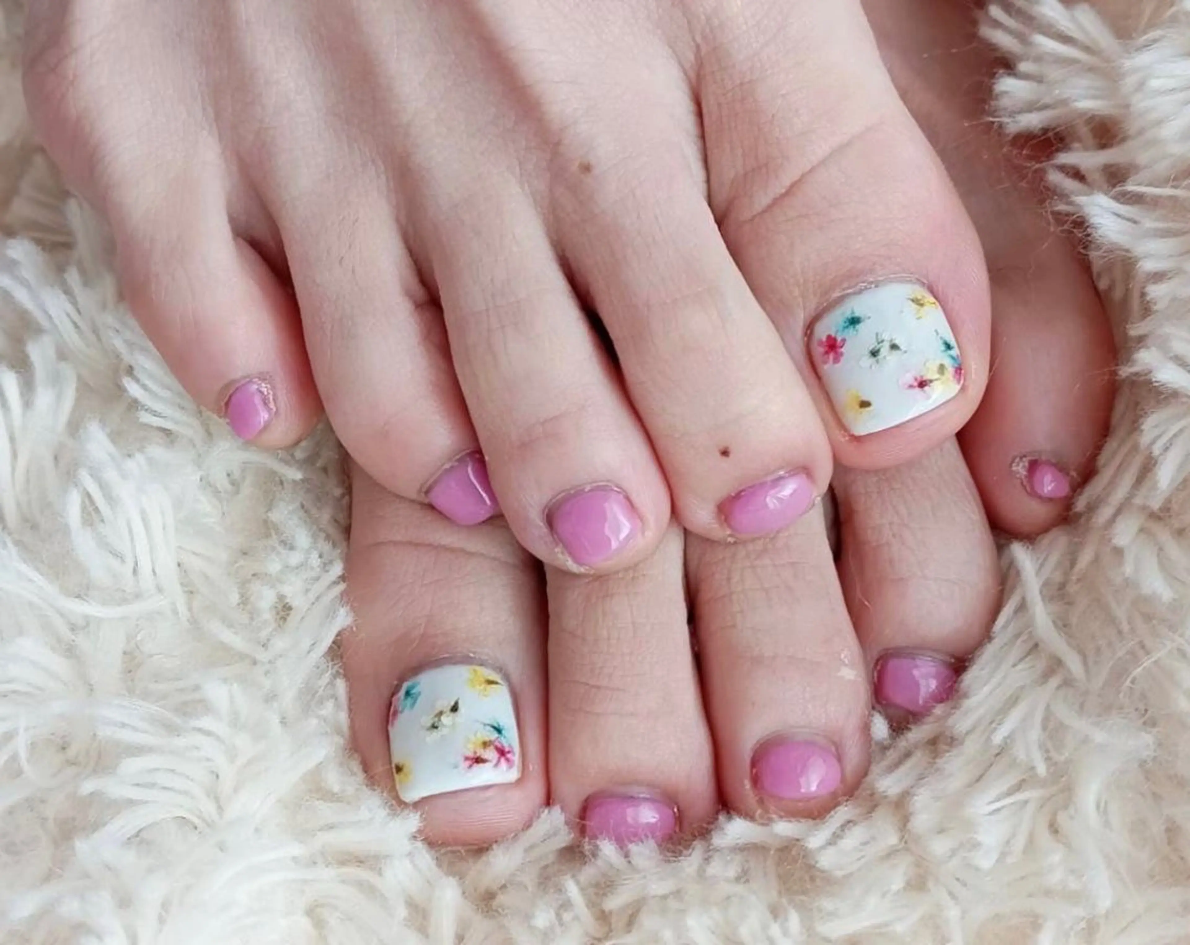 ネイル フラワーネイル フットネイル フットネイル ネイル スゥリールのネイルデザイン