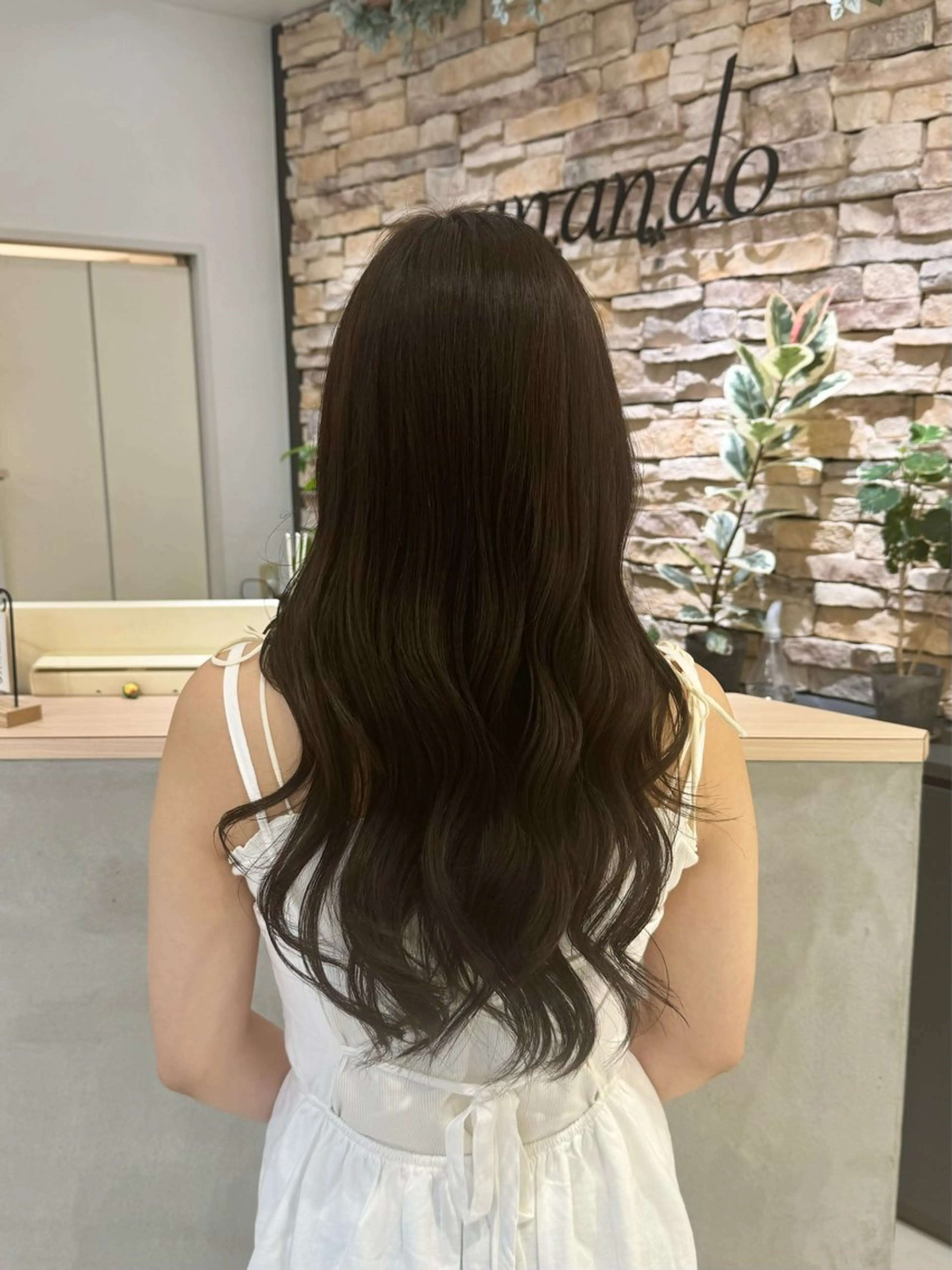 ロング カラー ヘアカラー トリートメント ひなの🫧ベージュ系 艶カラーのヘアスタイル