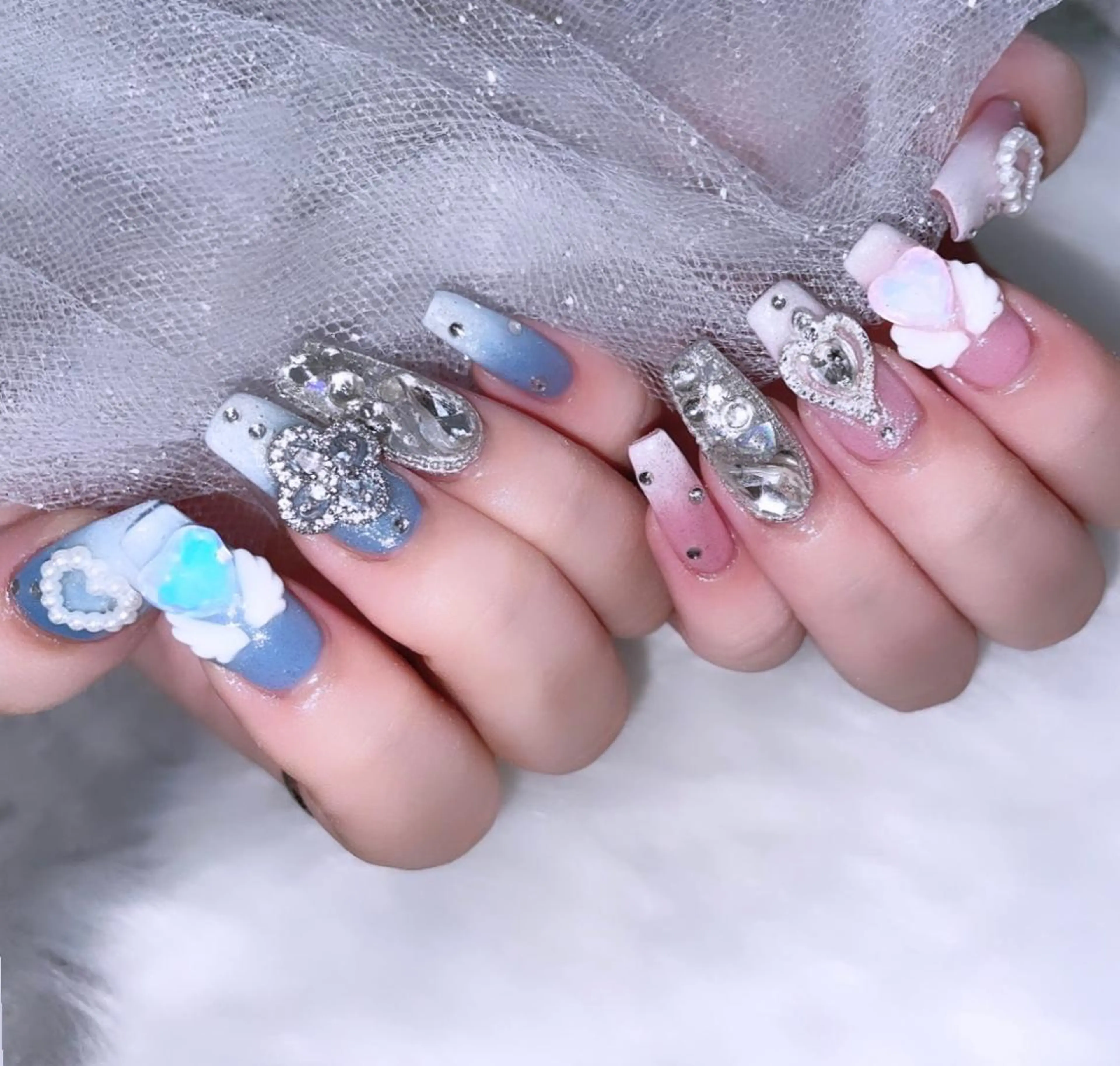 ネイル 高草木 桃香のネイルデザイン