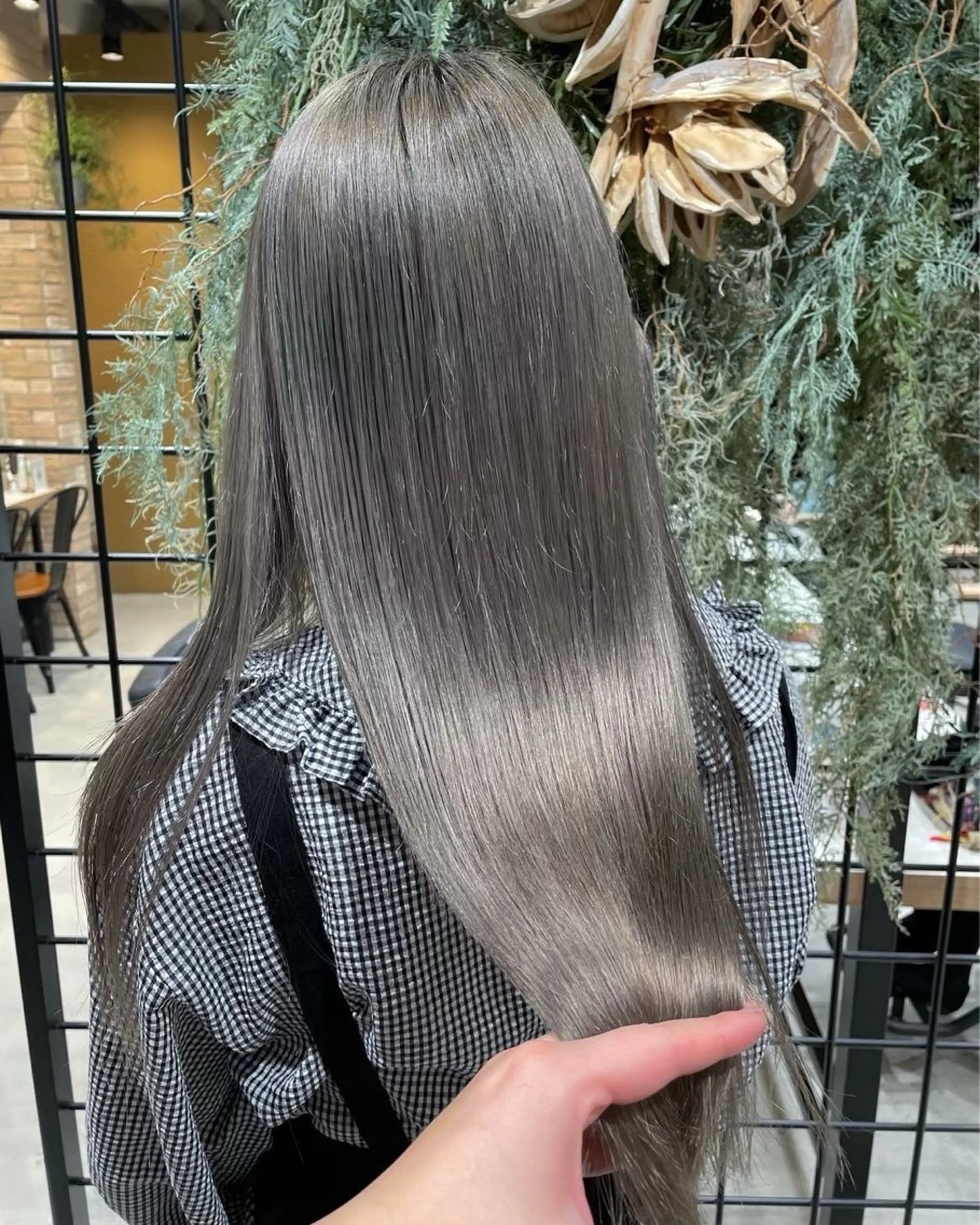 ショート フェザー/ニュアンス /レイヤーのヘアスタイル