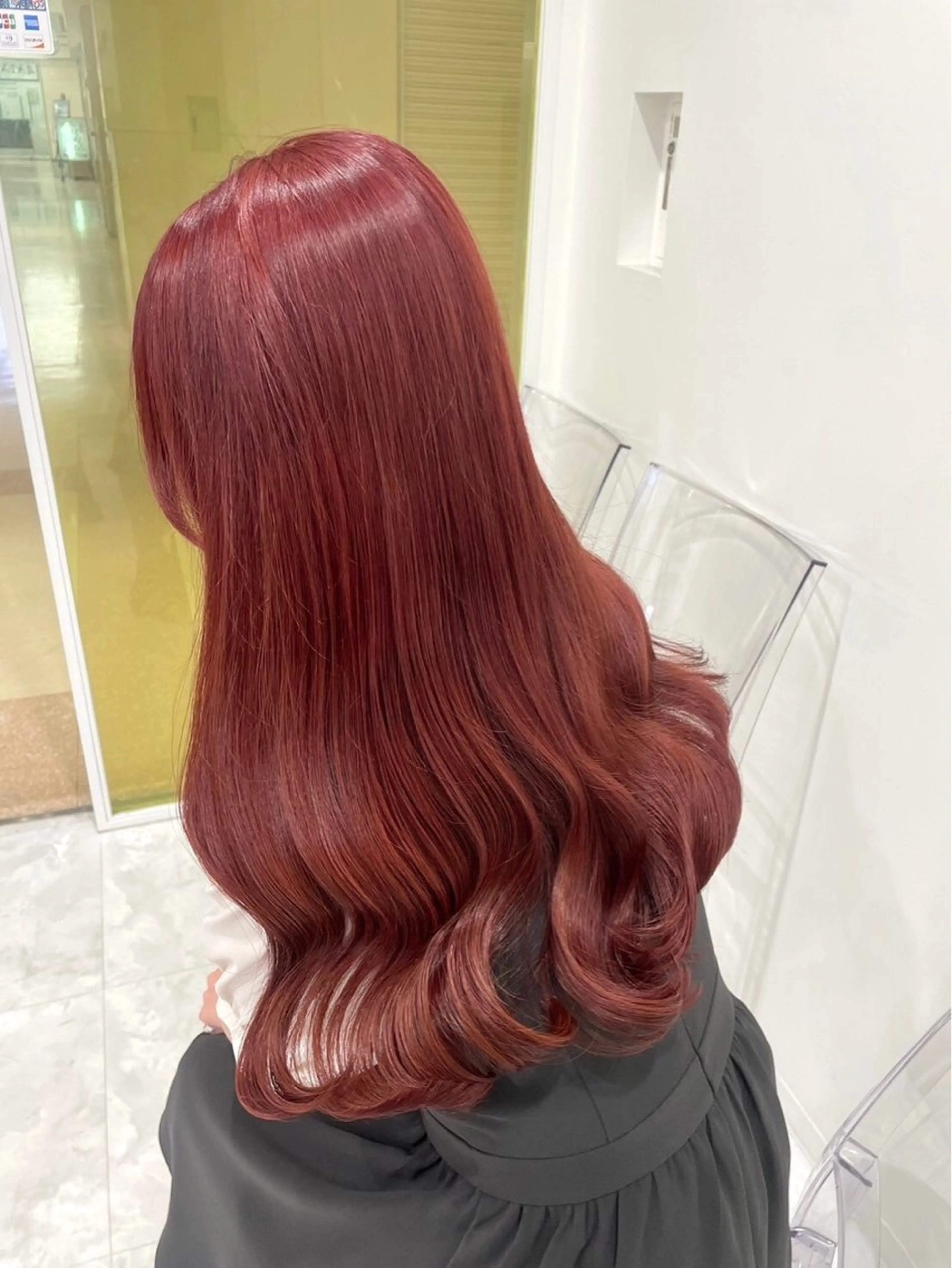 ロング カラー ヘアカラー トリートメント 【ﾐﾆﾓSALE】透 ける艶髪♡ストレートのヘアスタイル