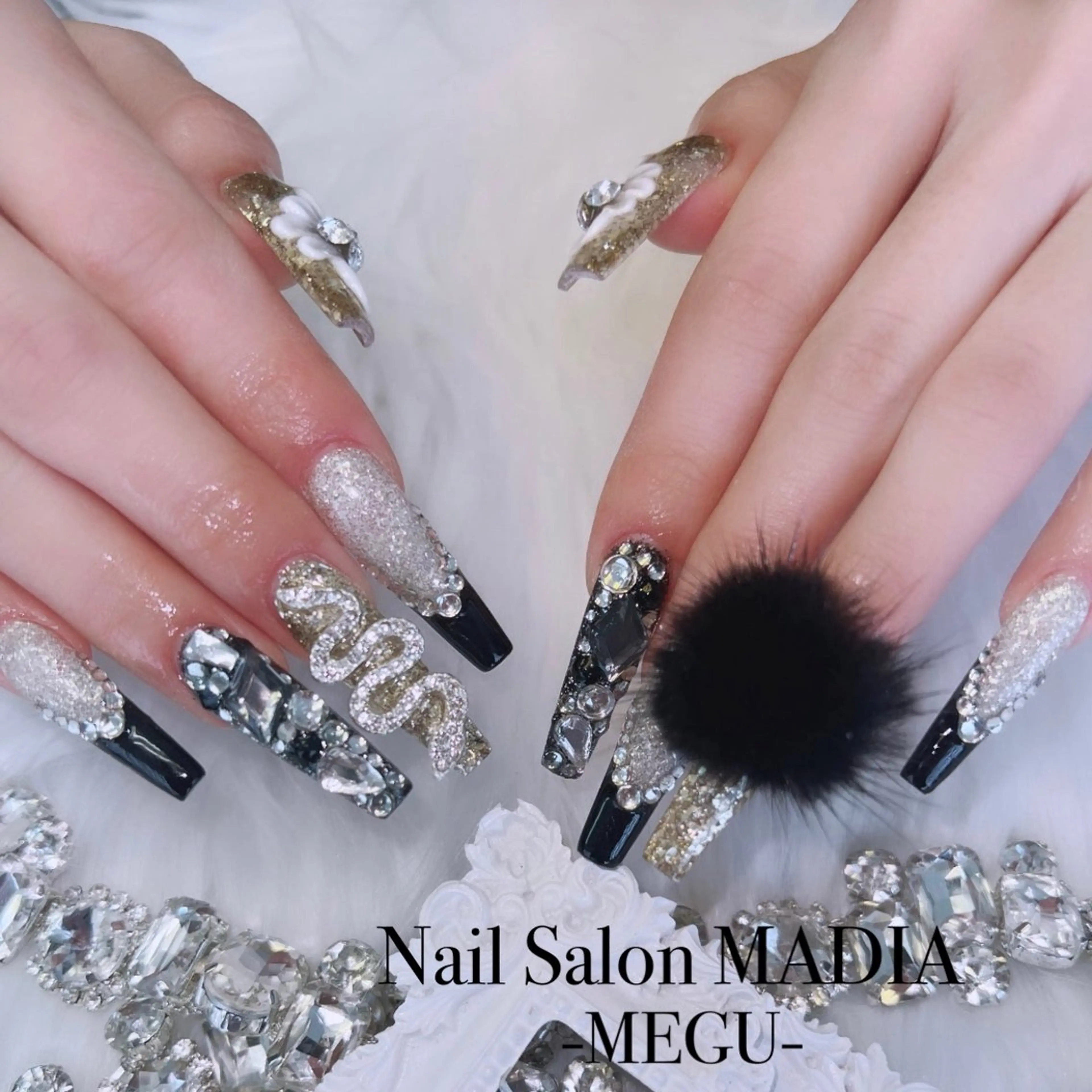 ネイル MADIA藤沢所属・MADIA MEGUのネイルデザイン