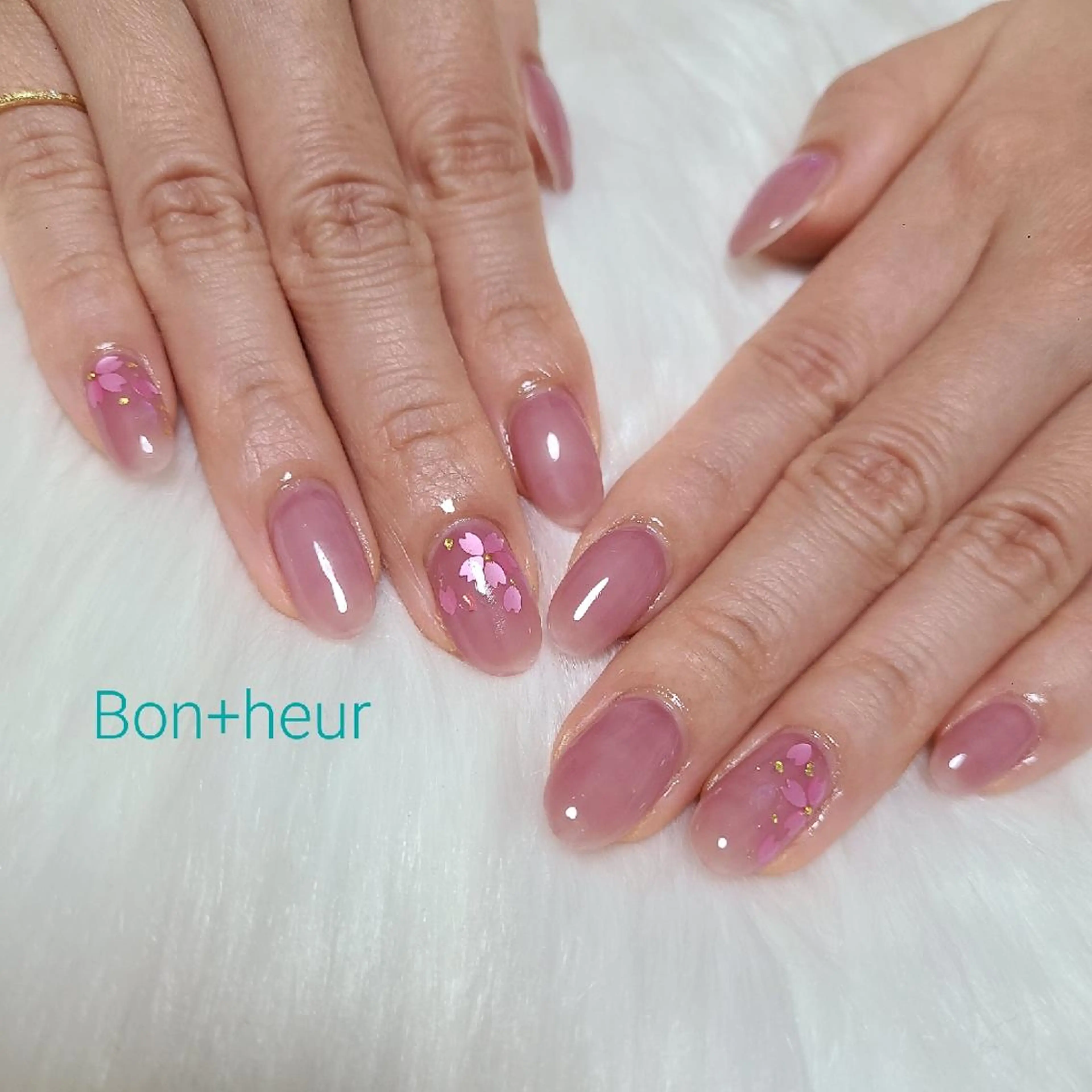 ネイル 宮口 紗子のネイルデザイン