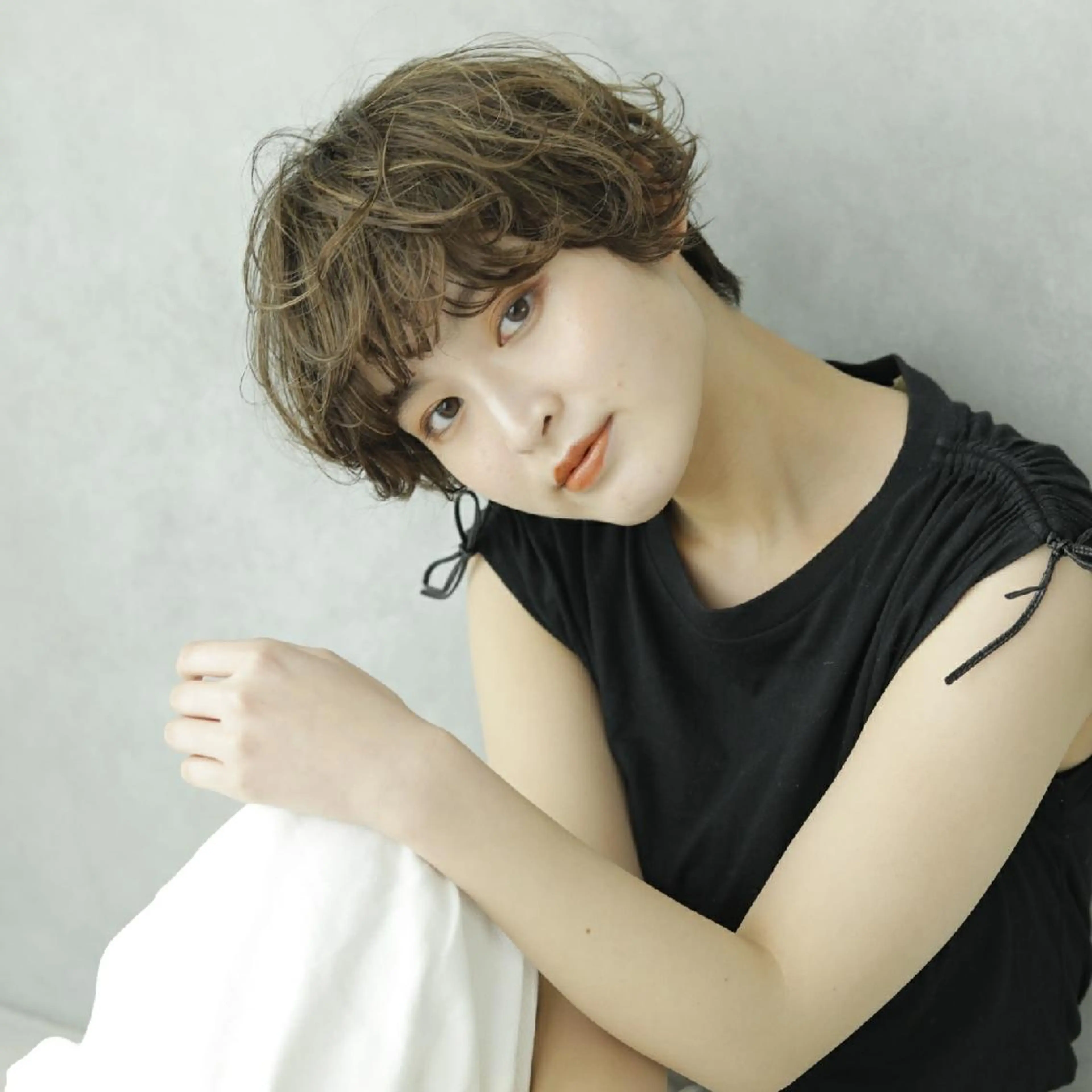 ショート パーマ カラー 尾野 恭平のヘアスタイル