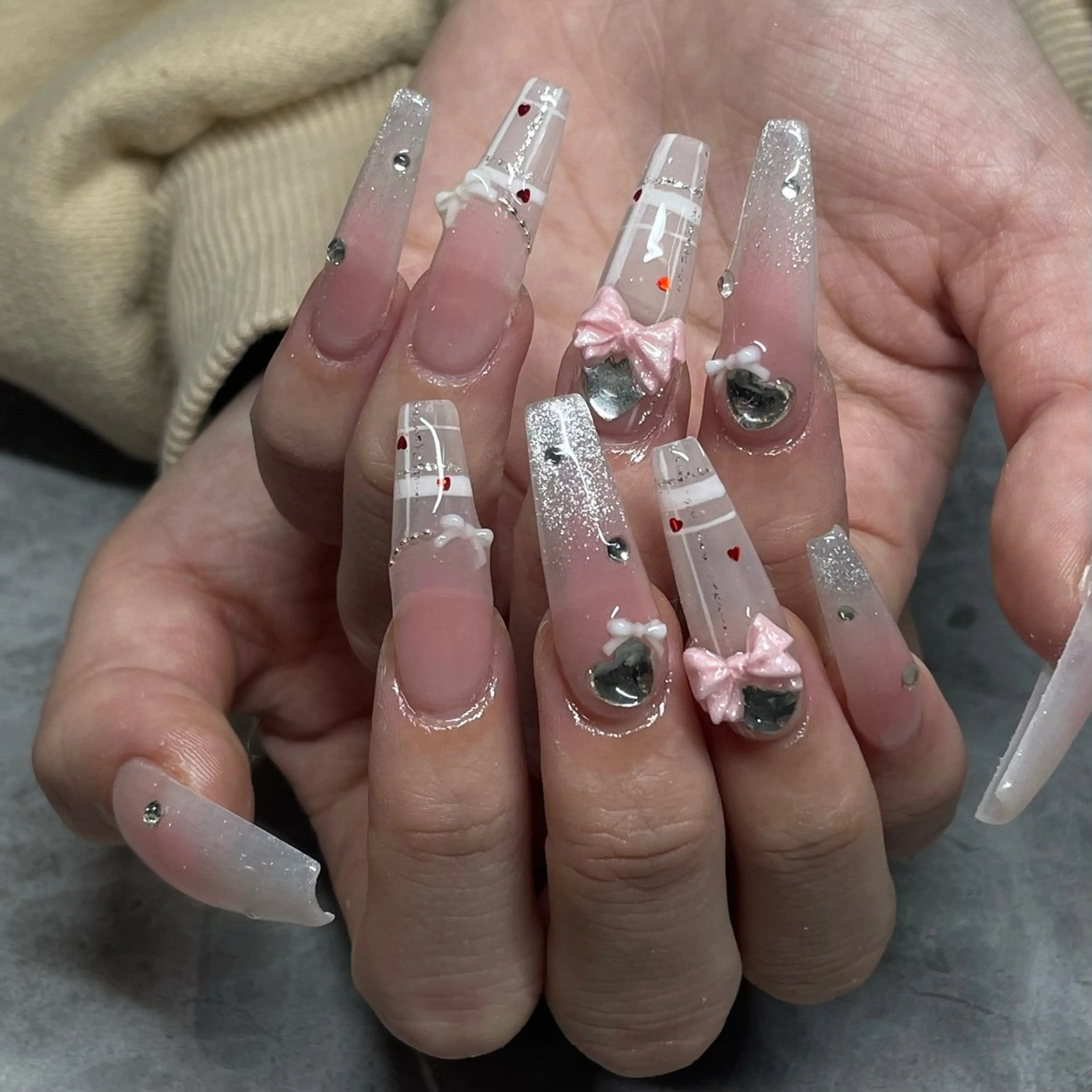 ネイル ハンドネイル IROHA NAIL Kurumi🪽🫧のネイルデザイン