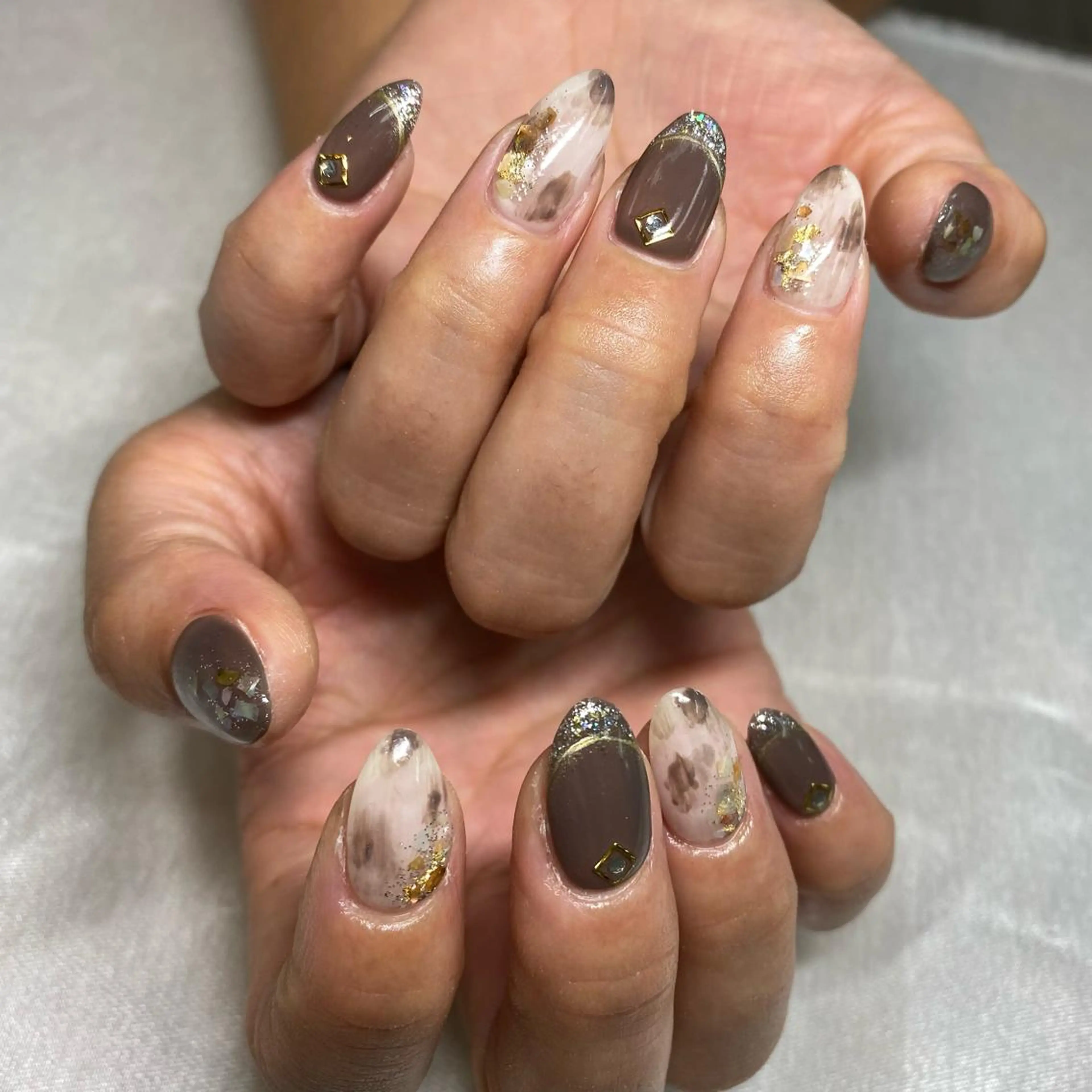 ミディアム カラー パーマ ヘアアレンジ メンズ キッズ ネイル マツエク・マツパ アイブロウ ニュアンスネイル ニュアンスパーマ ハンドネイル ハンドケア 今福鶴見ネイル 8(ｴｲﾄ)のネイルデザイン