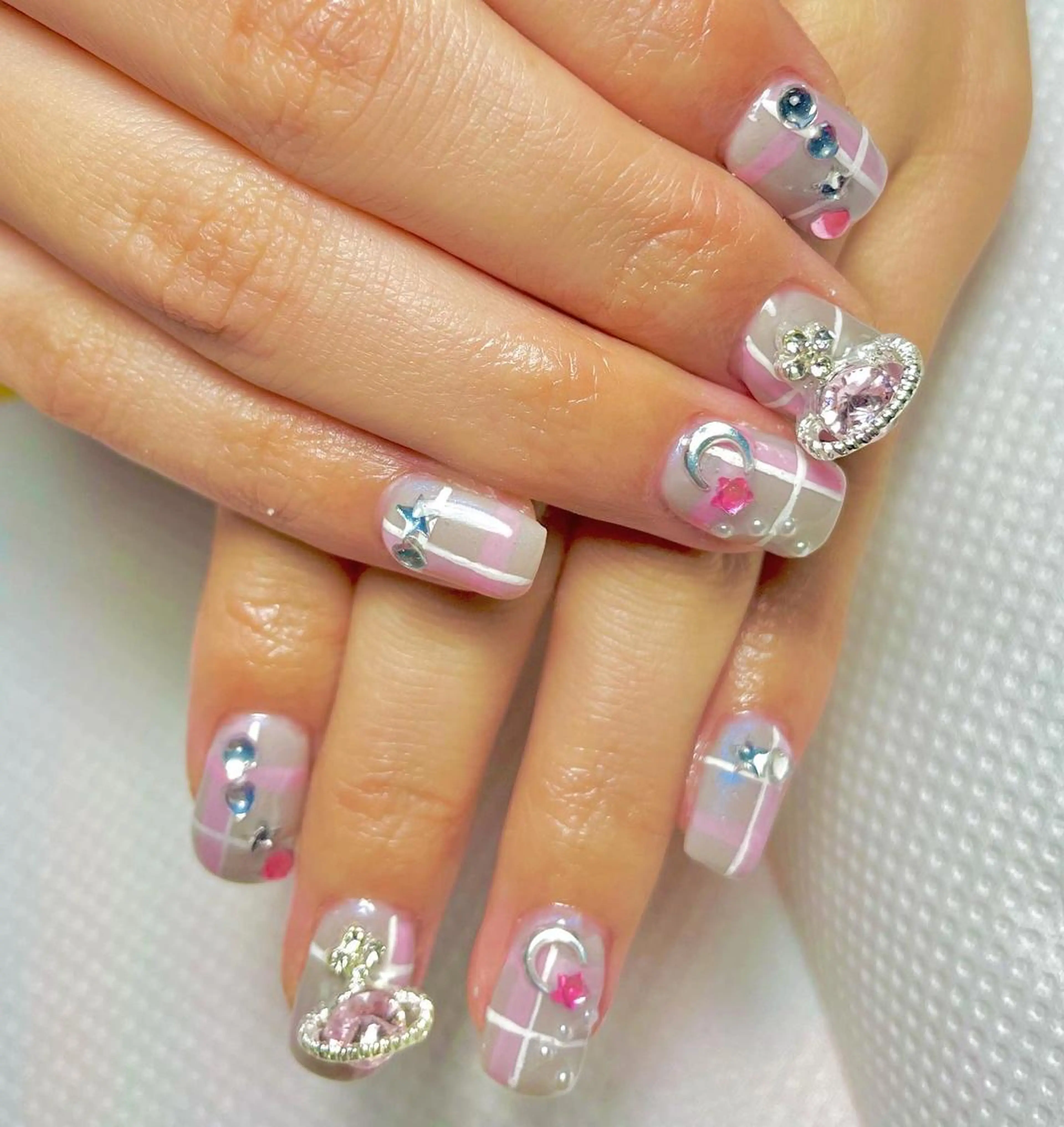 ネイル 加瀬 アンジェリーのネイルデザイン