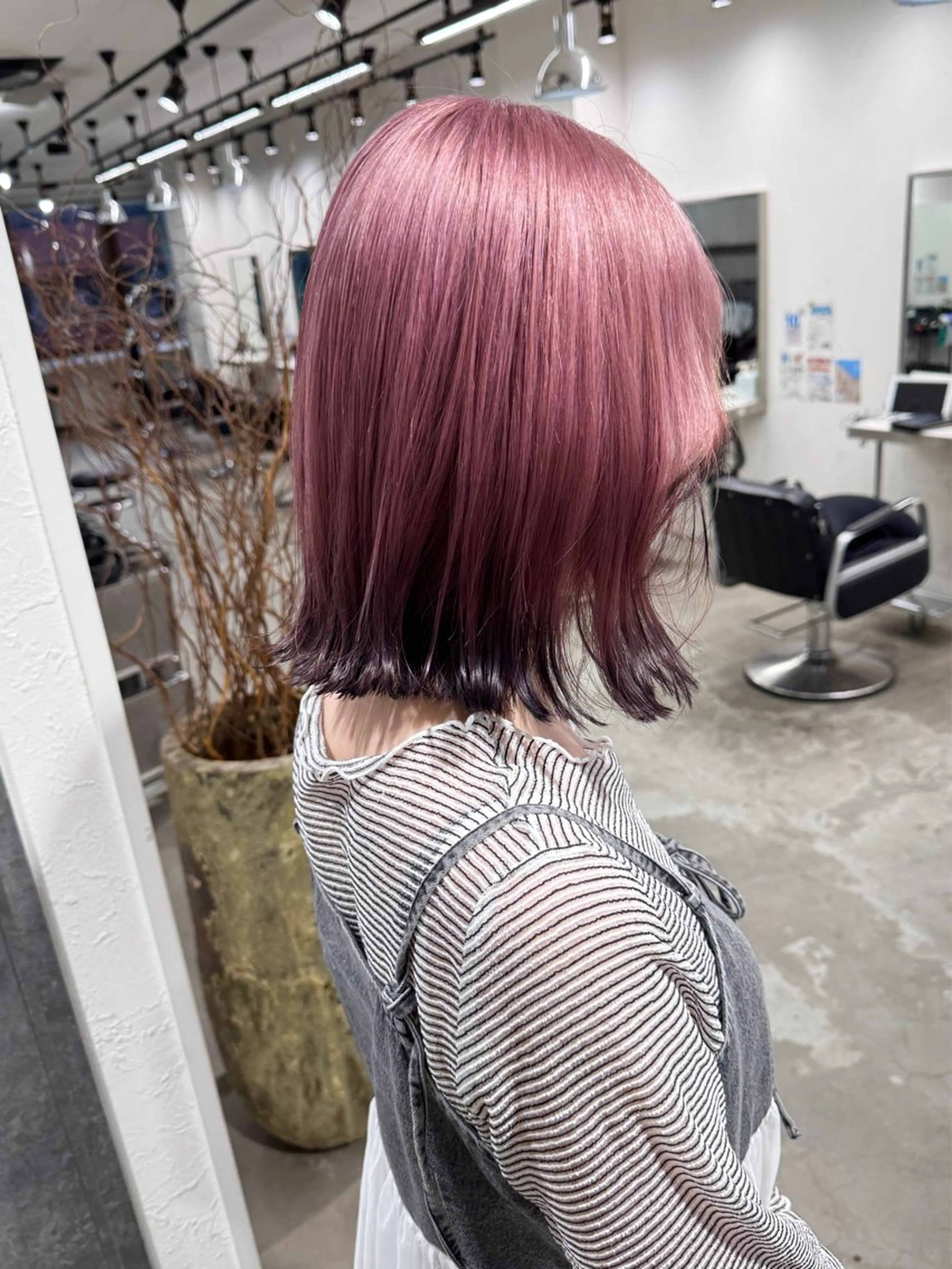 ミディアム カラー ヘアカラー ハイトーン/レイヤー /艶カラー🎀のヘアスタイル