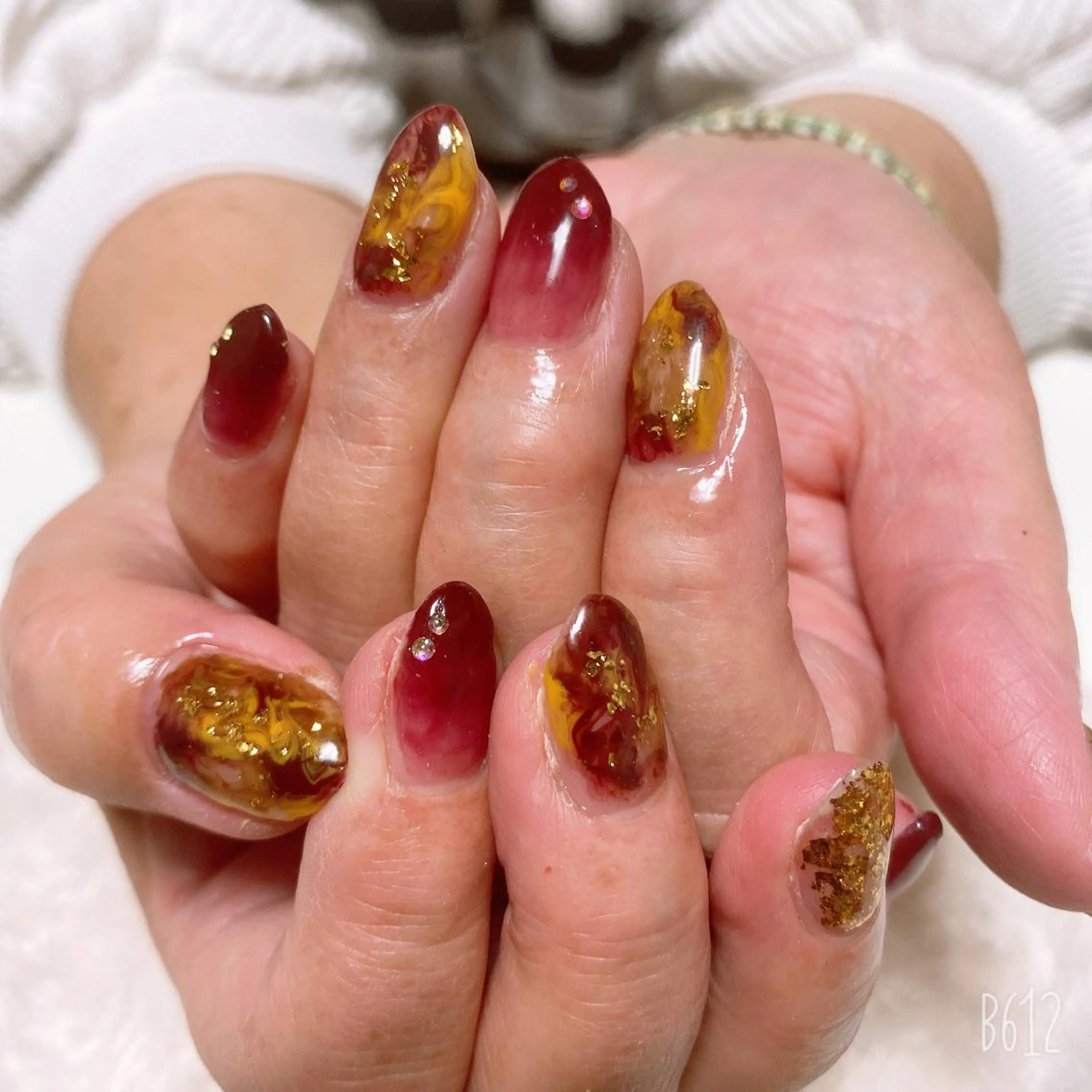 ネイル The Best Beauty受付担当のヘアスタイル