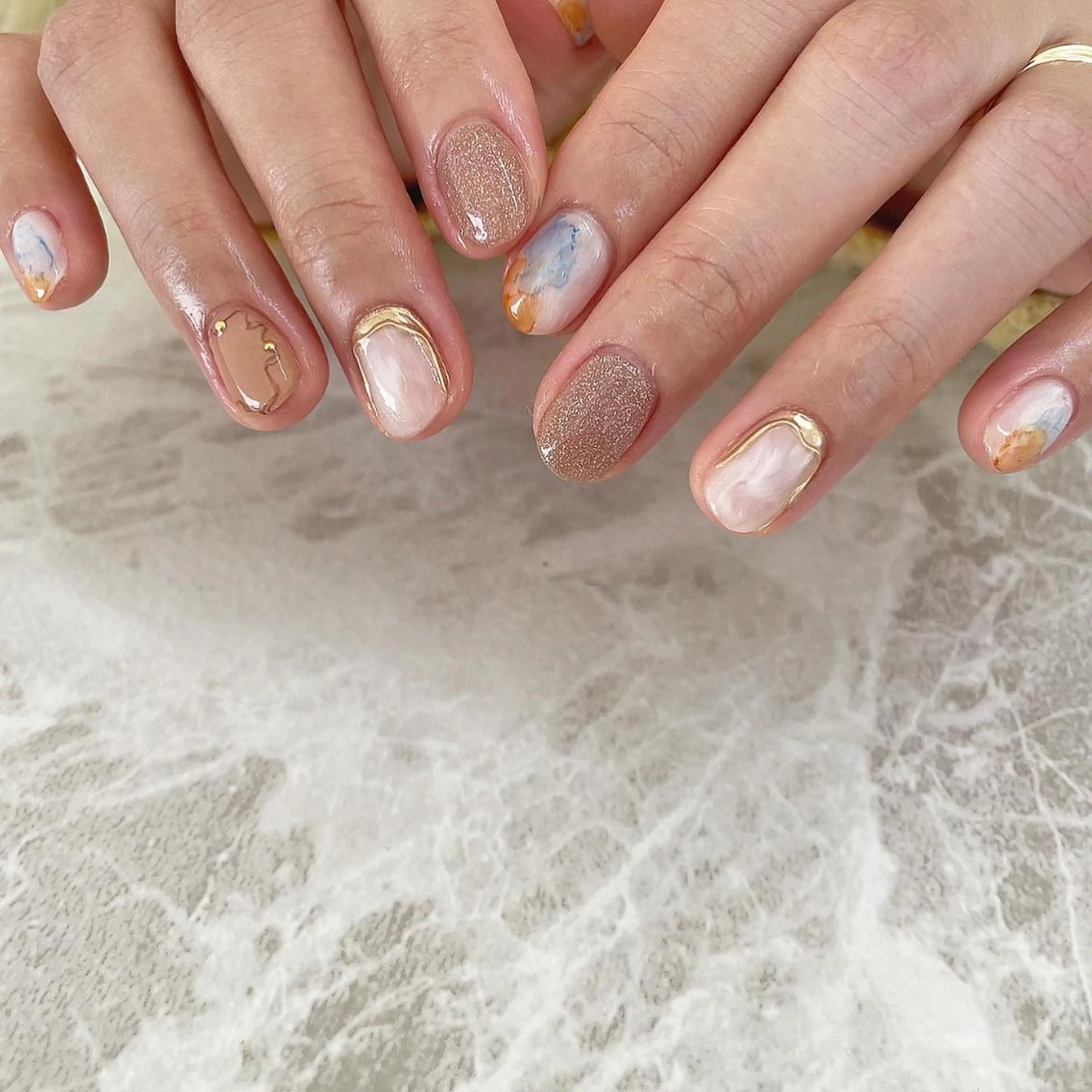 ネイル essence所属・pétit maakoのネイルデザイン