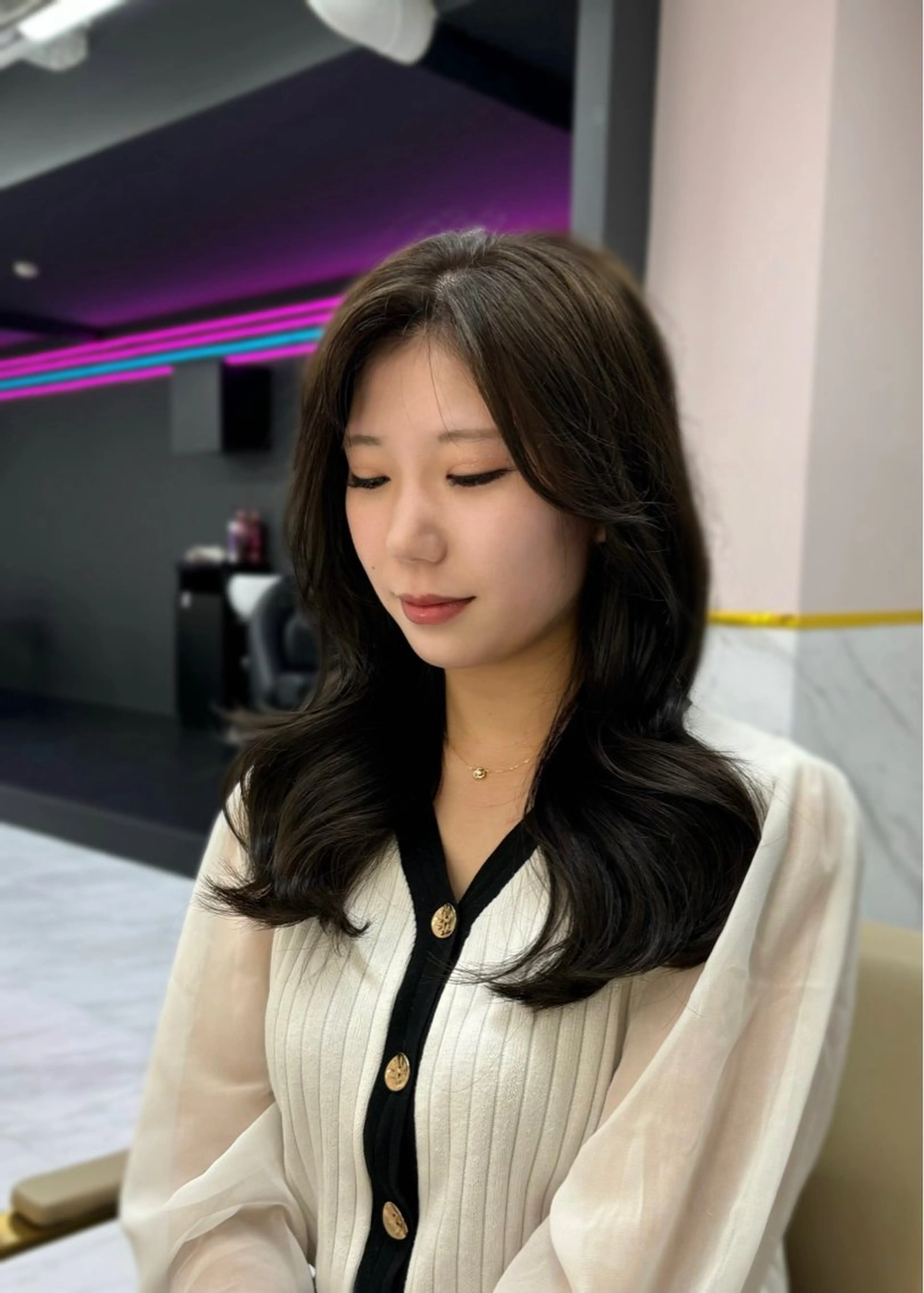 セミロング カラー ヘアカラー 岡山 愛のヘアスタイル