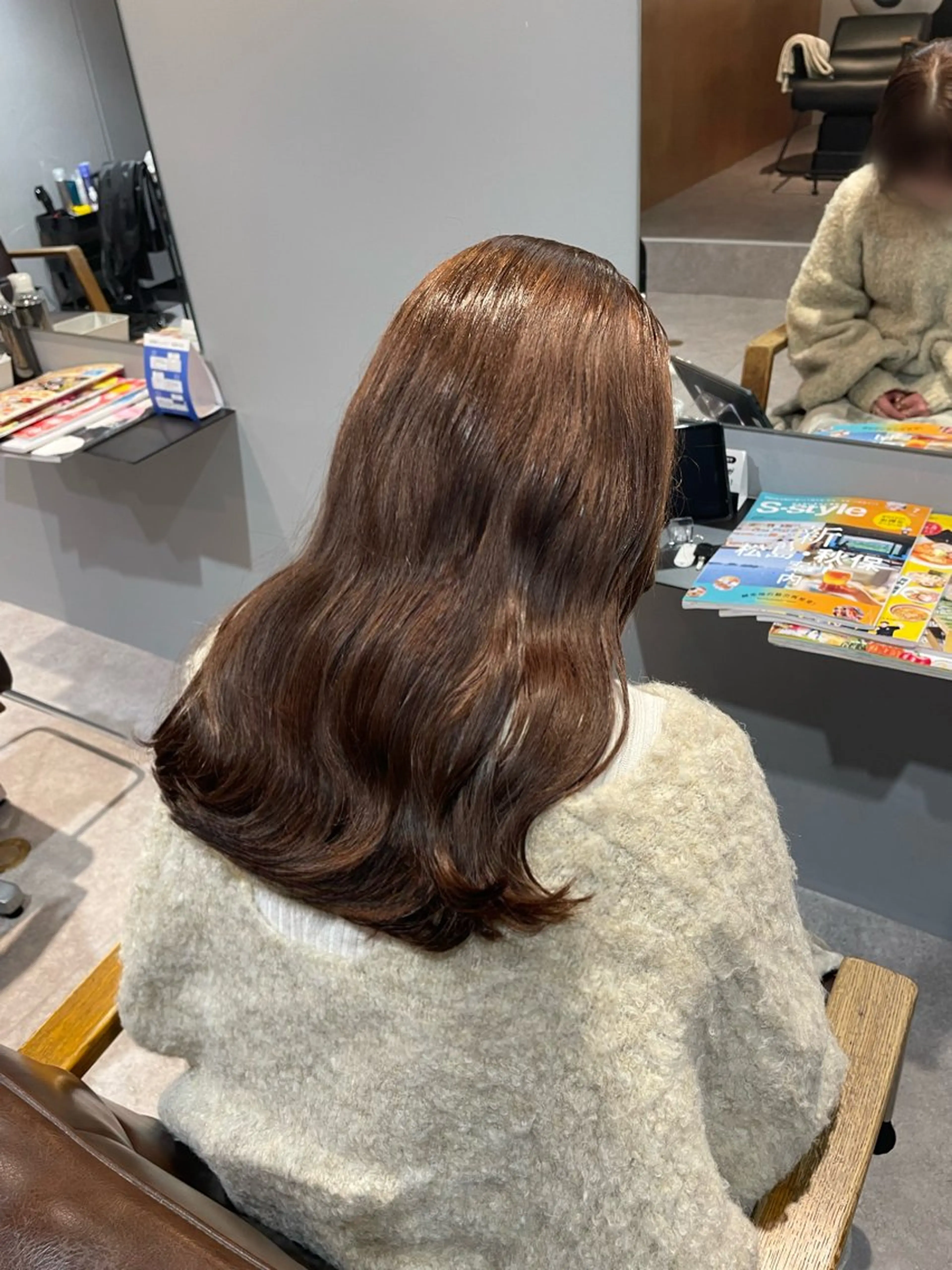 セミロング 髪質改善 縮毛矯正 カット ヘアカラー Mimi🎀 ブリーチなしＷカラーのヘアスタイル