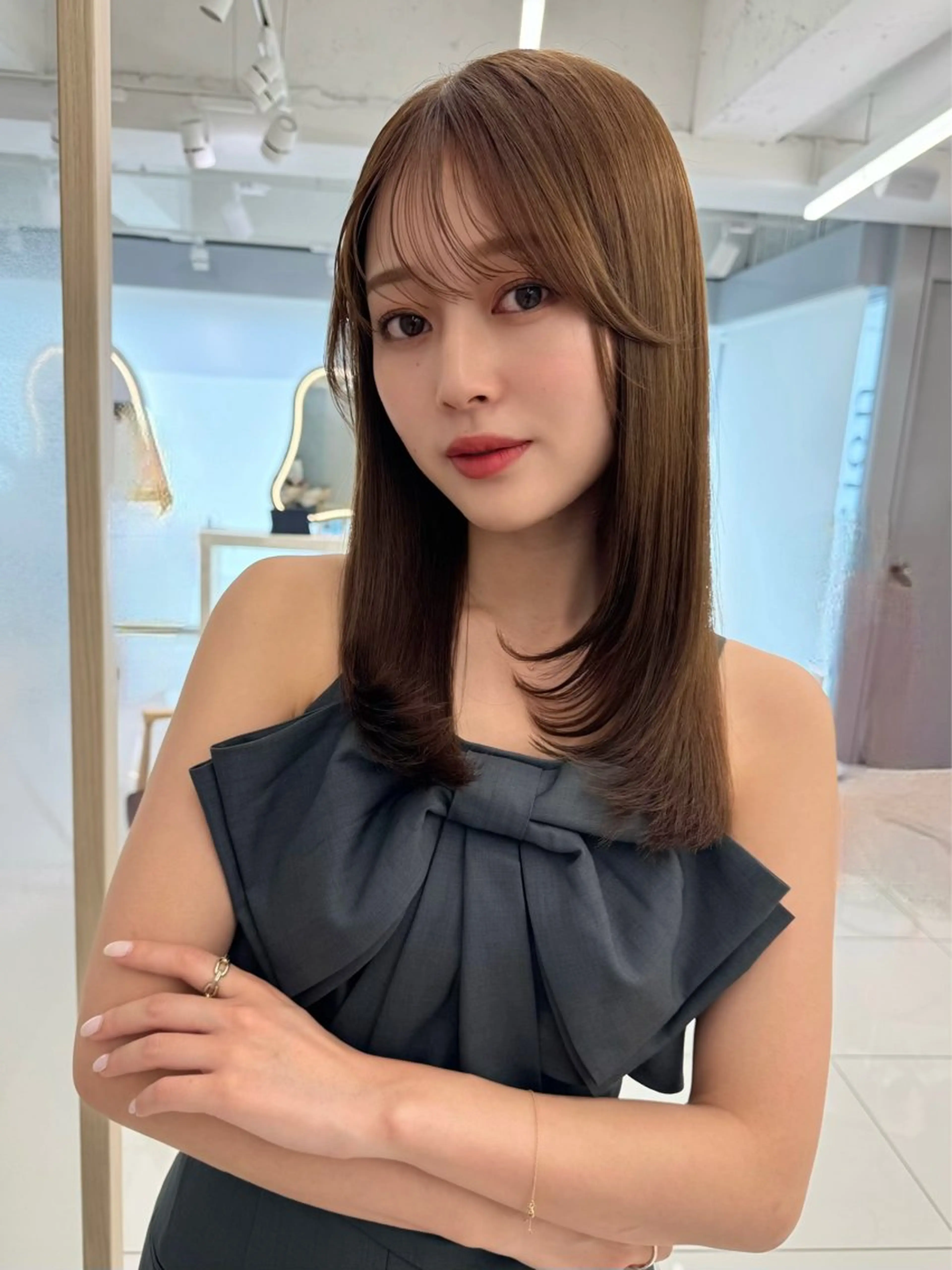 セミロング 縮毛矯正 顔周り🇰🇷韓国 レイヤー/いづみ💞のヘアスタイル