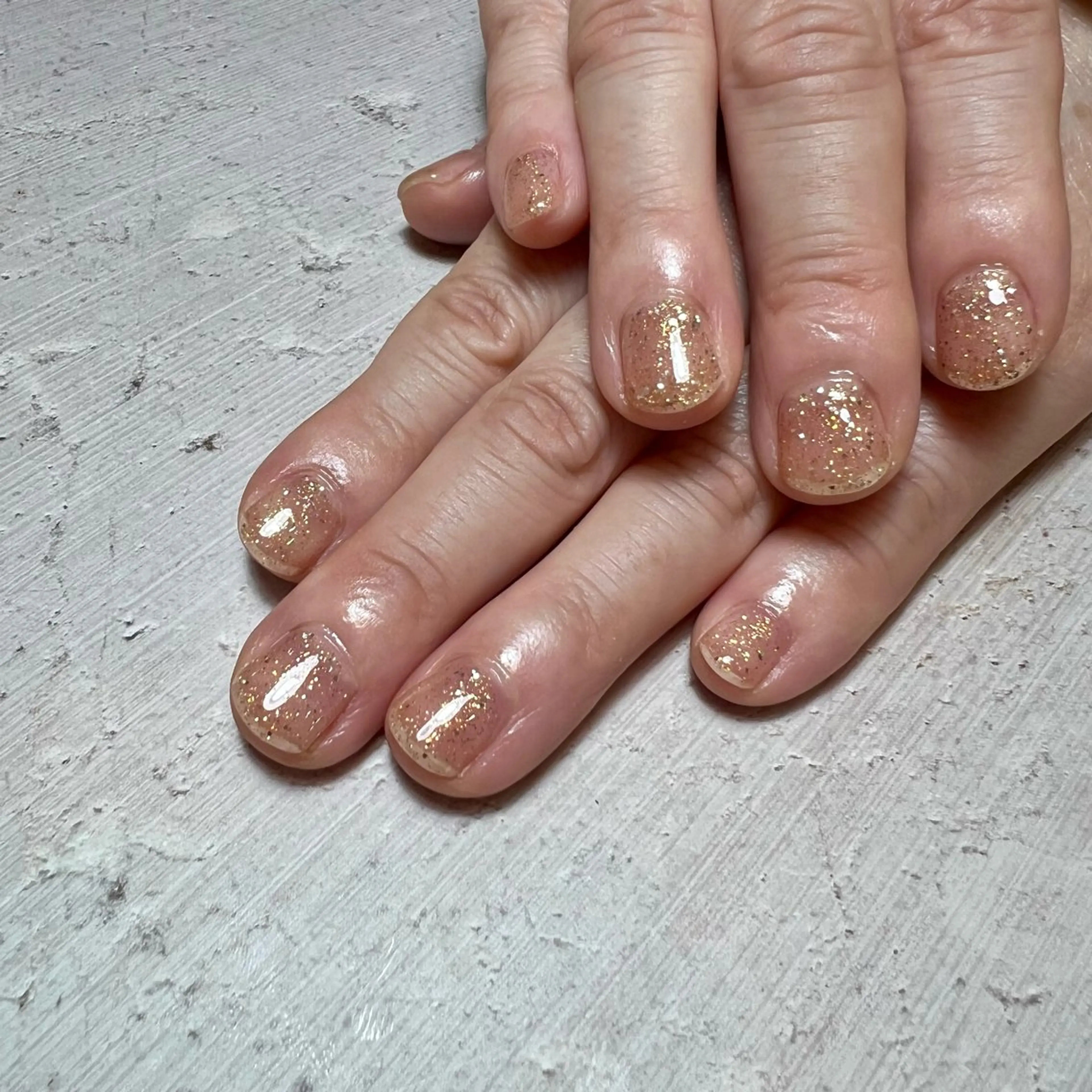 ネイル ワンカラーネイル twin .のネイルデザイン