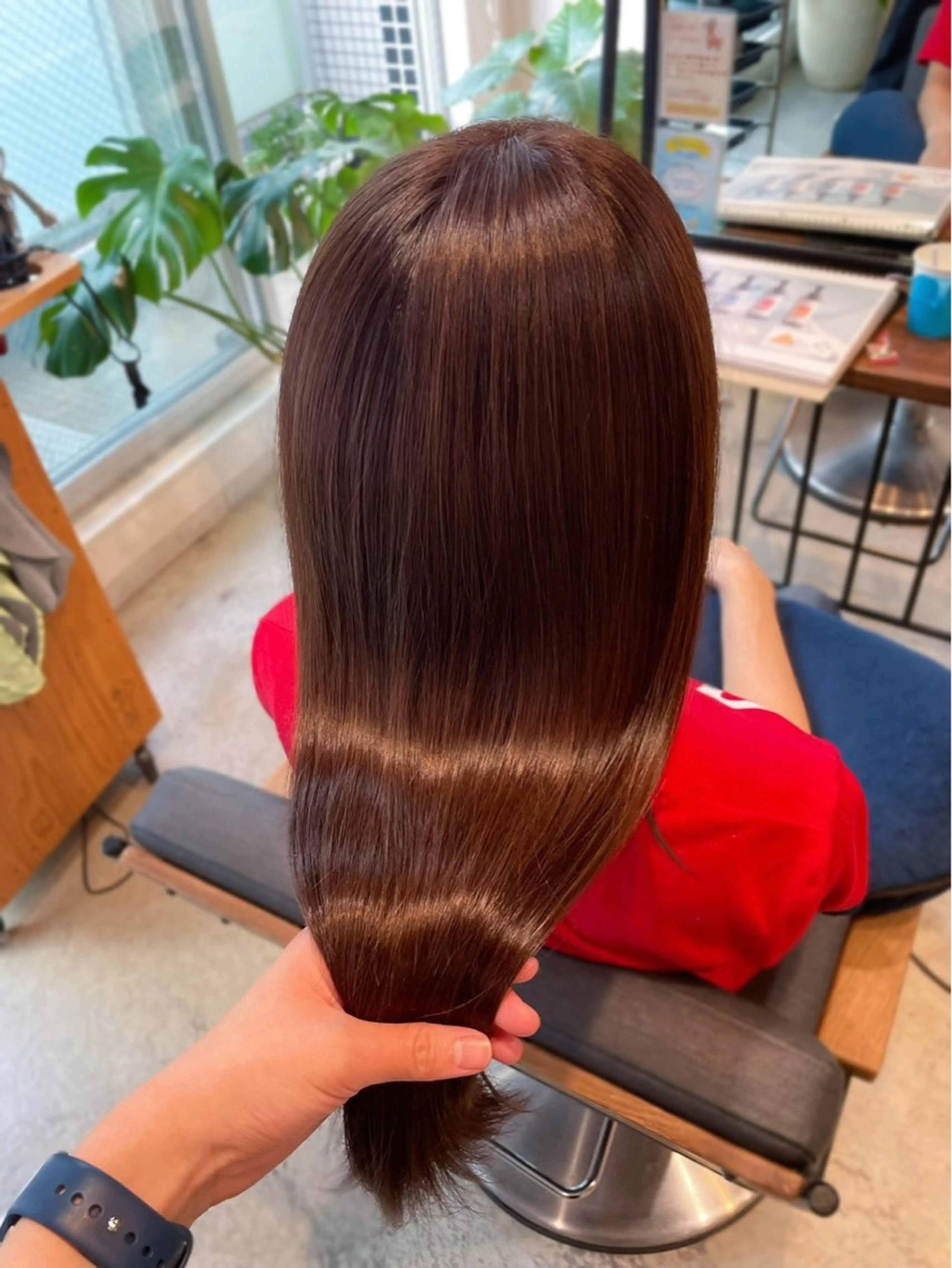 ロング ヘアカラー カラーモデル🎨✨ 長與夕夏のヘアスタイル