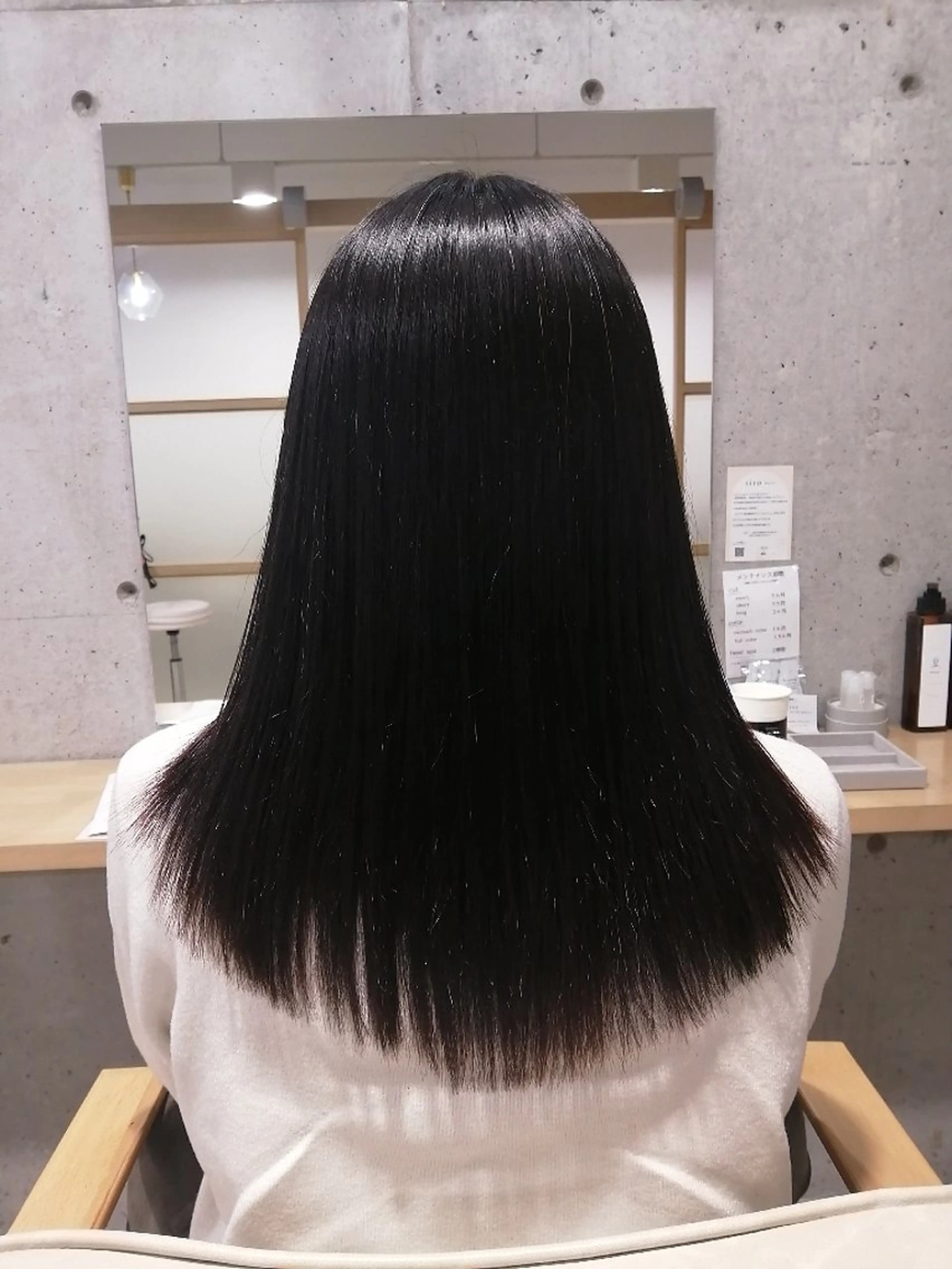 全体カット➕顔周り前髪のみストレート👩の写真