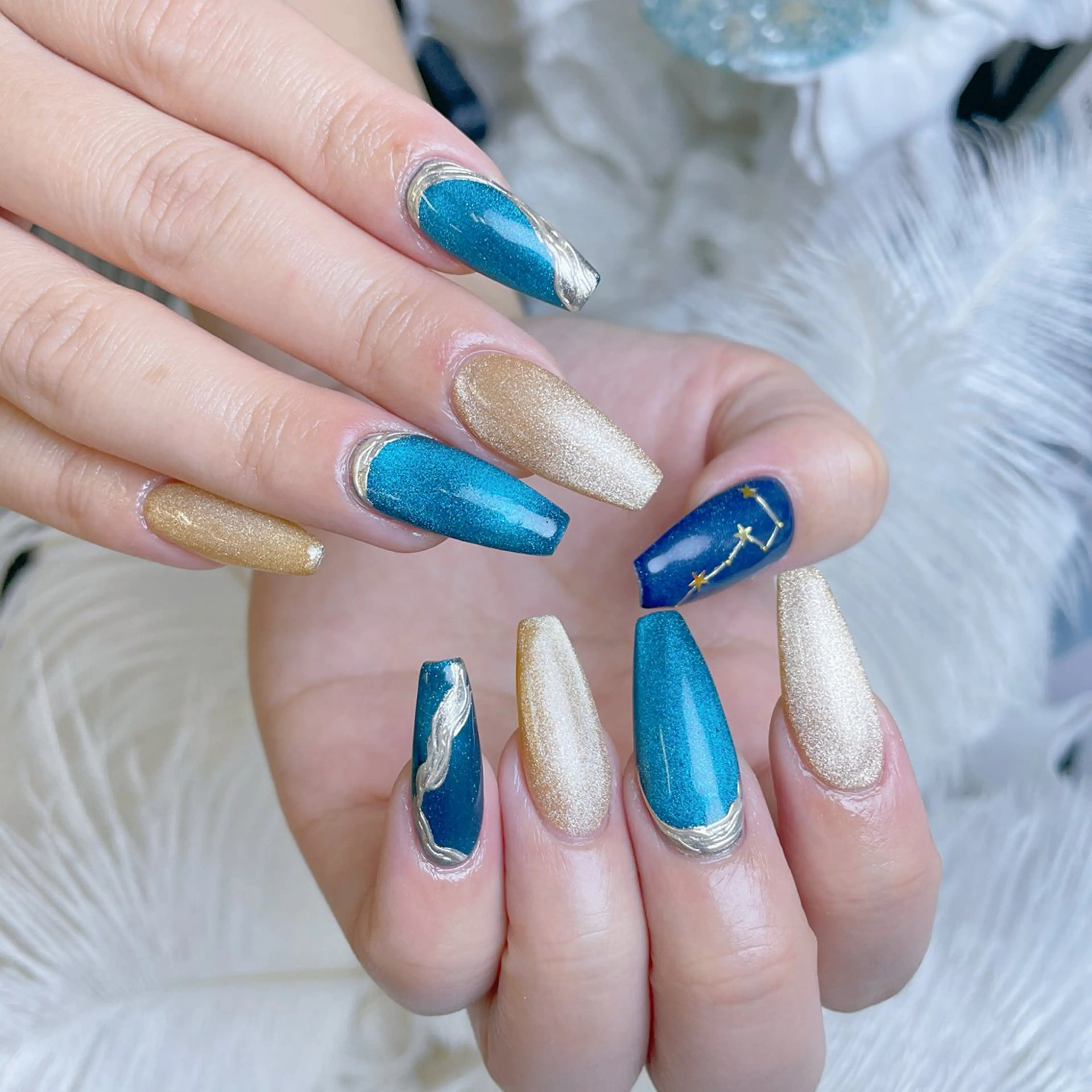 ネイル 成人式 ハート 韓国ネイル ワンホンネイル 冬ネイル ハンドネイル Melody Nail所属・Melody  3D/スカルプ専門店のネイルデザイン