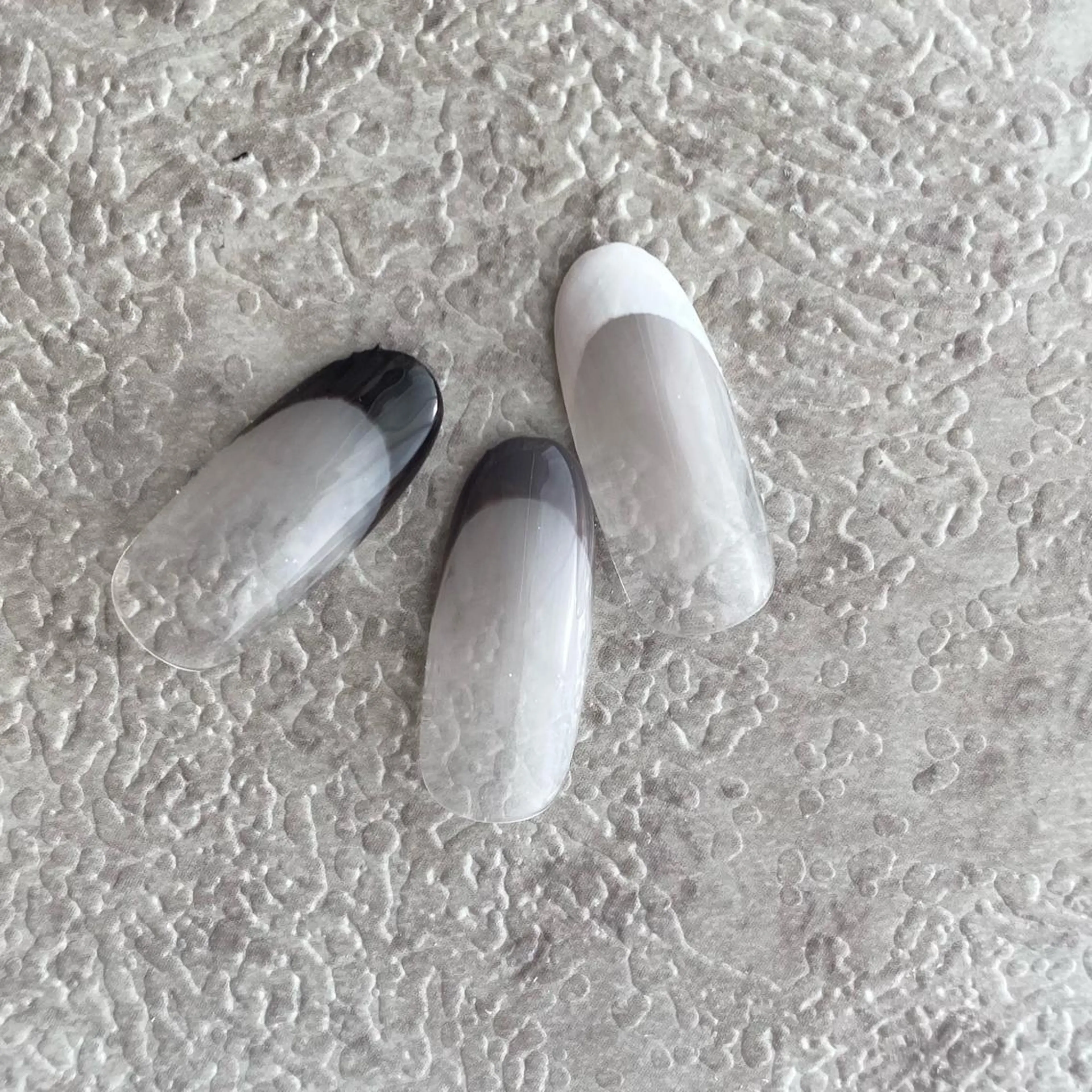 ネイル Ray. ／綺麗目ニュアンスのネイルデザイン