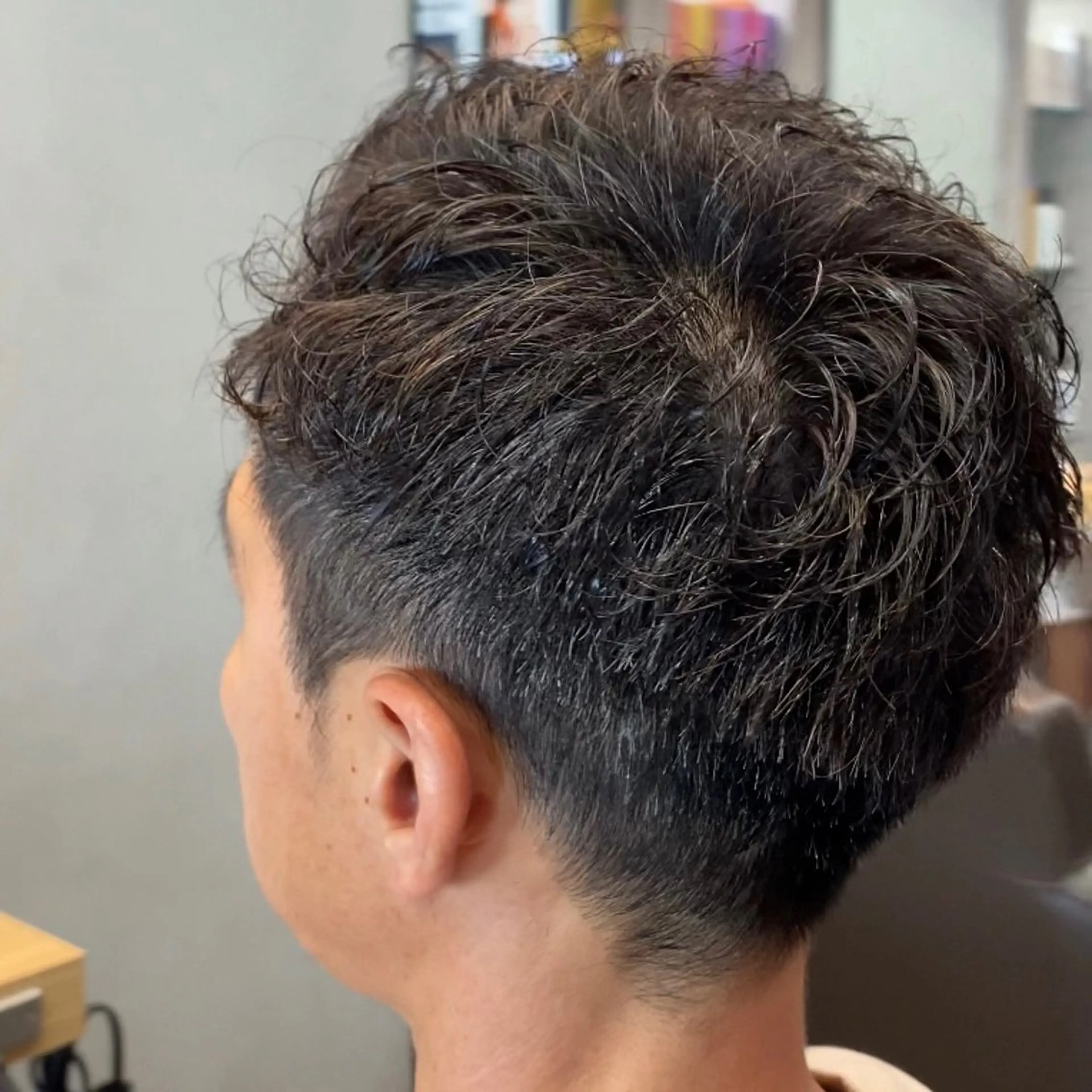 パーマ メンズ 艶暖色カラー🍒 縮毛矯正ほののヘアスタイル