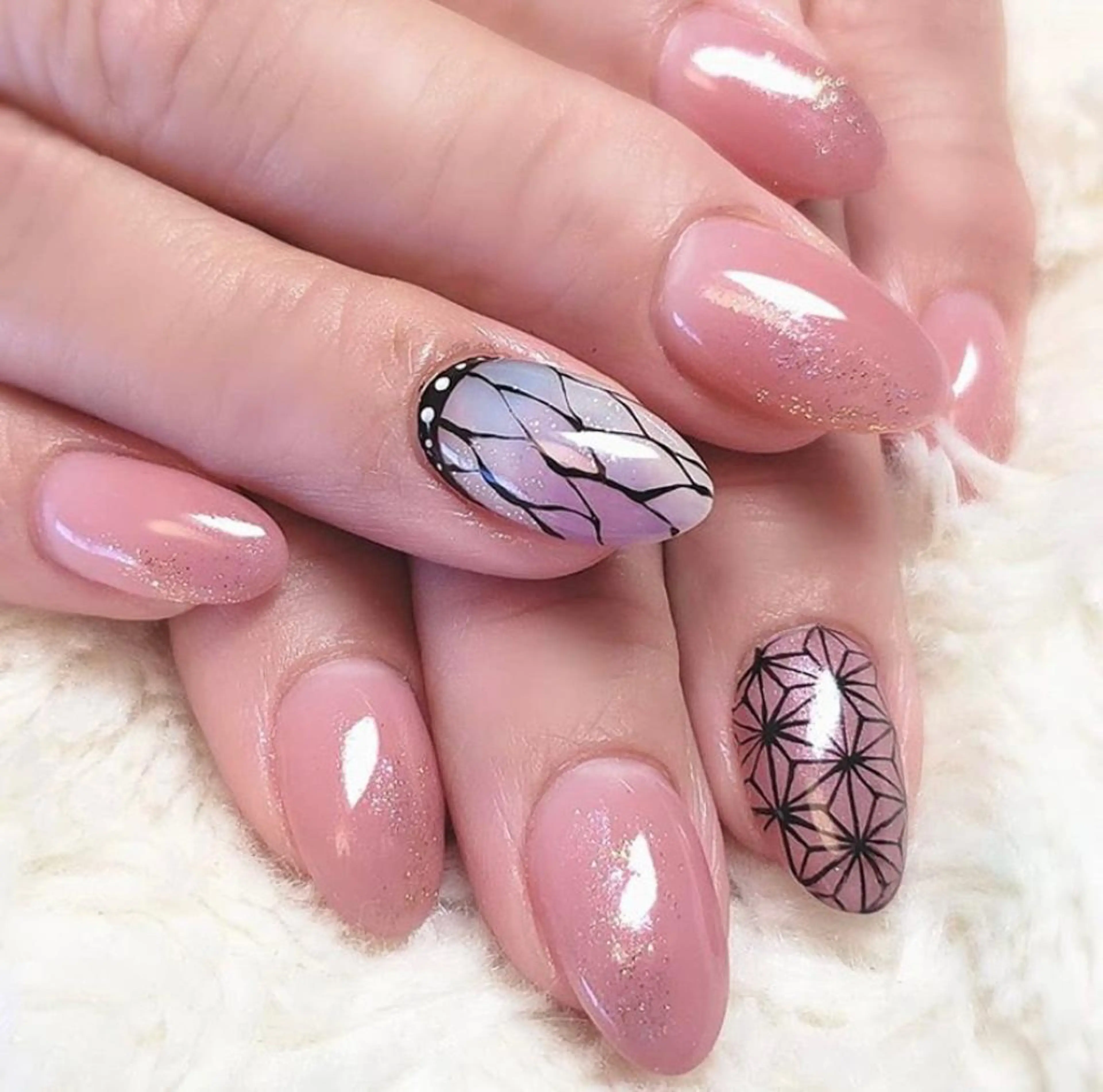 ネイル ku-to所属・林 志帆子【en2号店】のマツエク・マツパデザイン