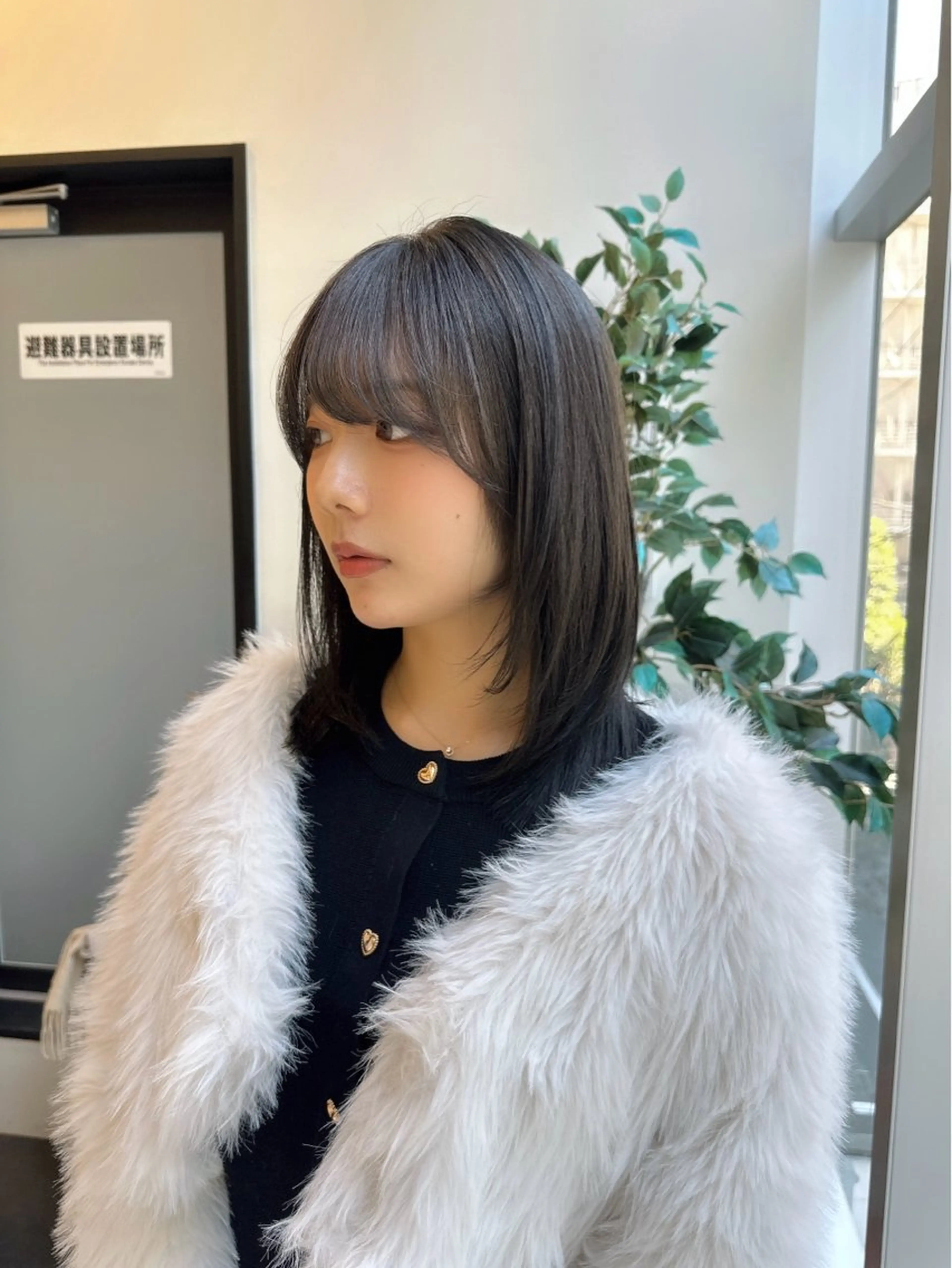 ミディアム カラー ミディアムレイヤー ブリーチ グレージュ ブリーチなしカラー 髪質改善 ヘアカラー トリートメント LUMO所属・矢野 晃平のヘアスタイル