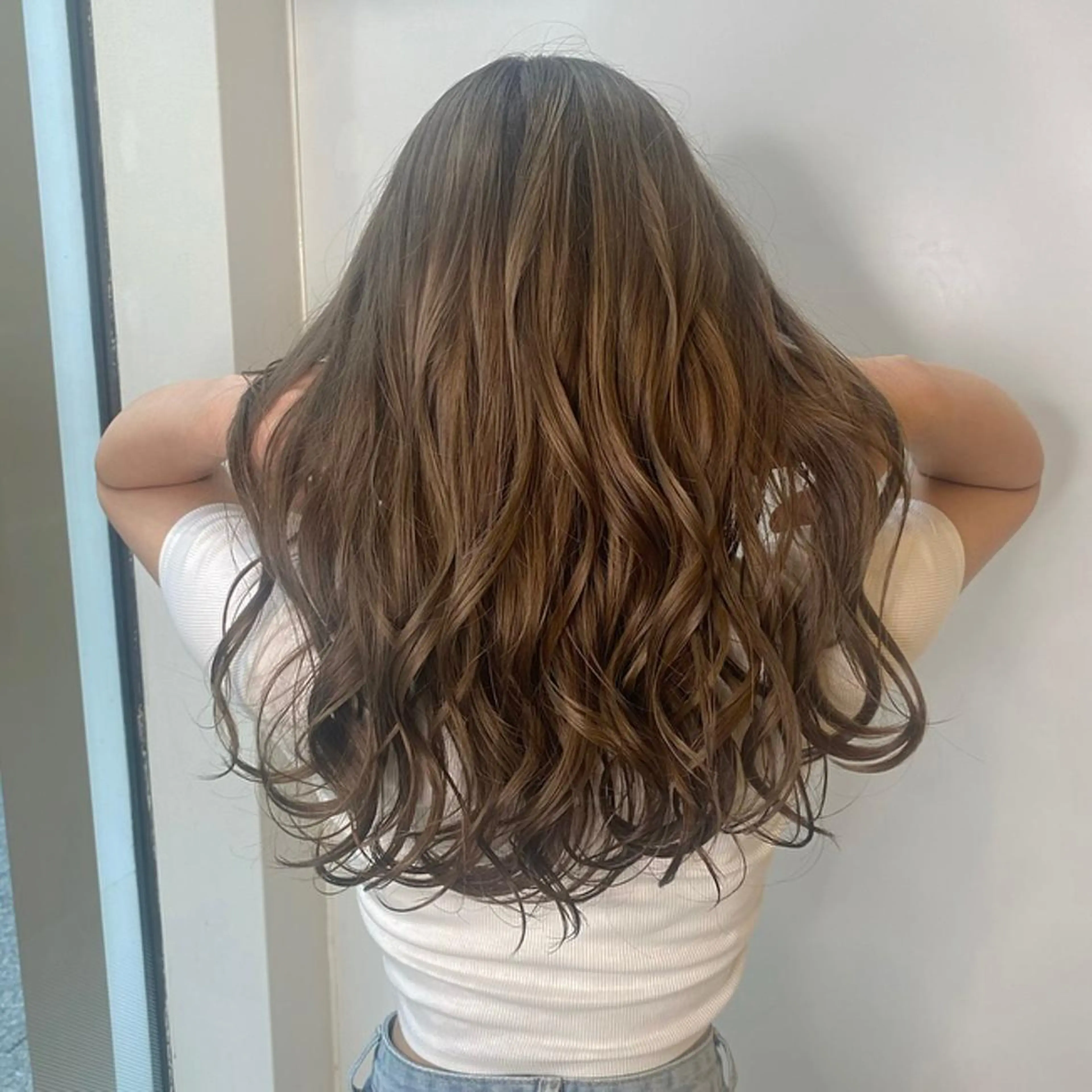 セミロング カラー 【カラー指名No 1✨】HIBIKIのヘアスタイル