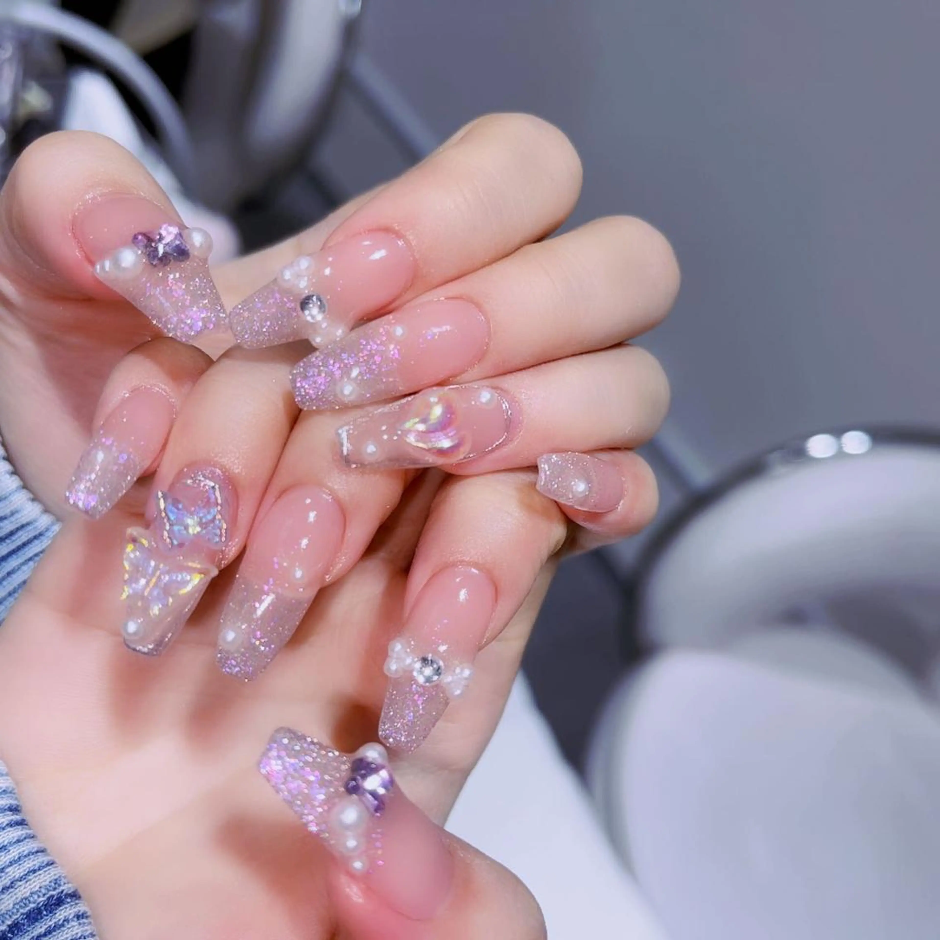 ネイル アートネイル 長さ出し ネイルチップ Queens テイのネイルデザイン