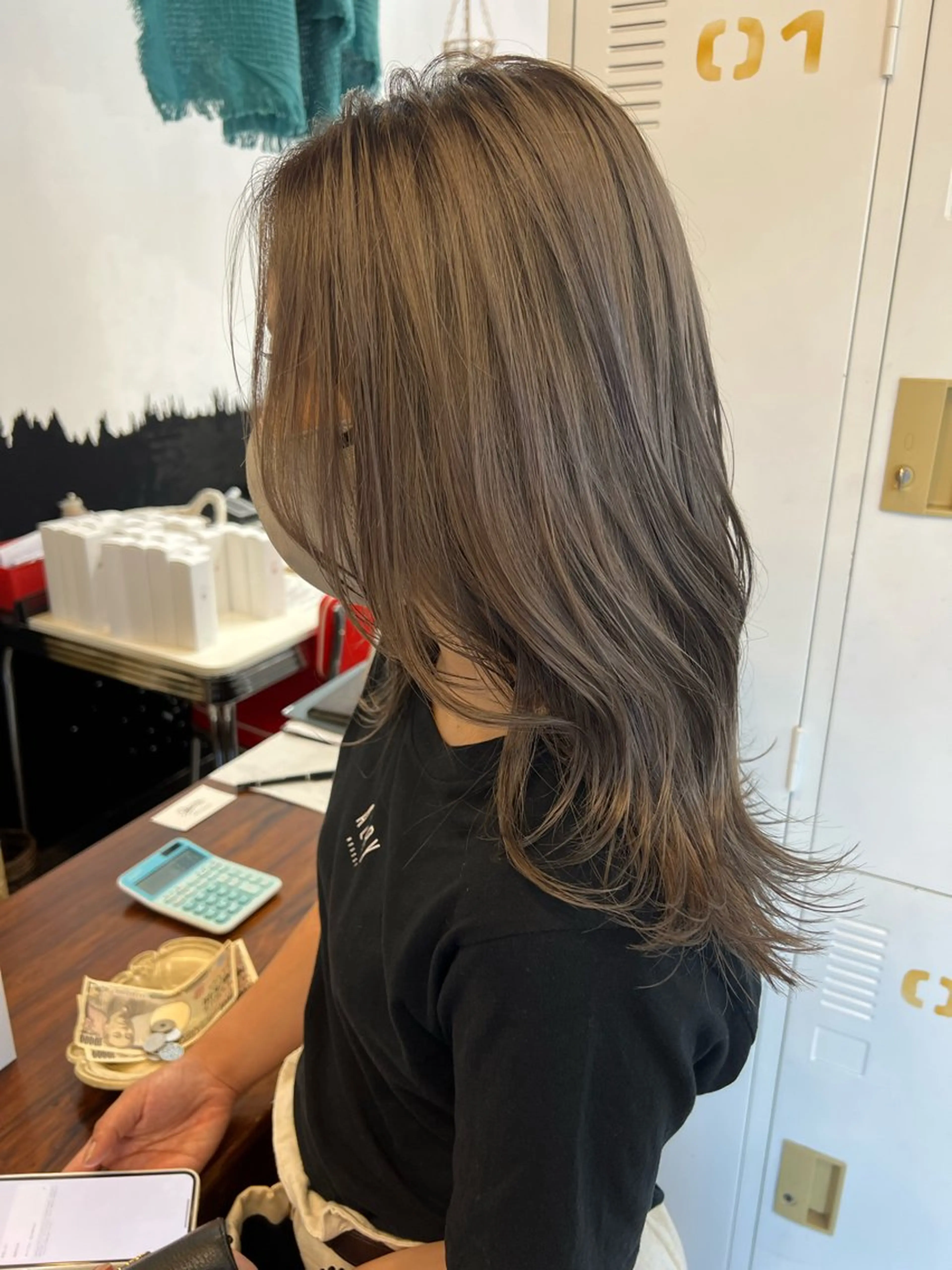 ロング カラー LOMARLIE JURIAのヘアスタイル