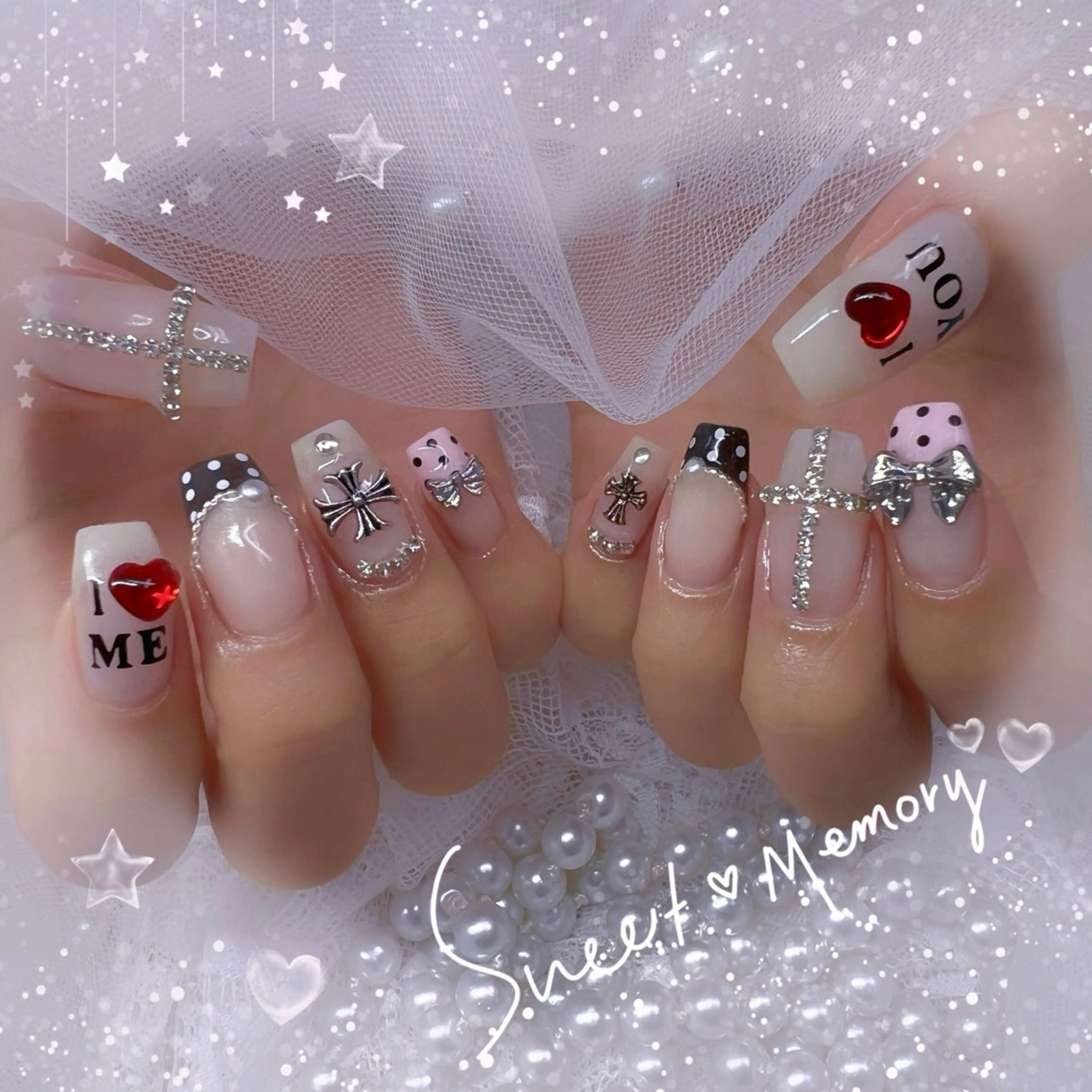 ネイル チークネイル フレンチネイル ガーリー ガラスフレンチ グラデーション ハンドネイル Chill Nailsalonのネイルデザイン