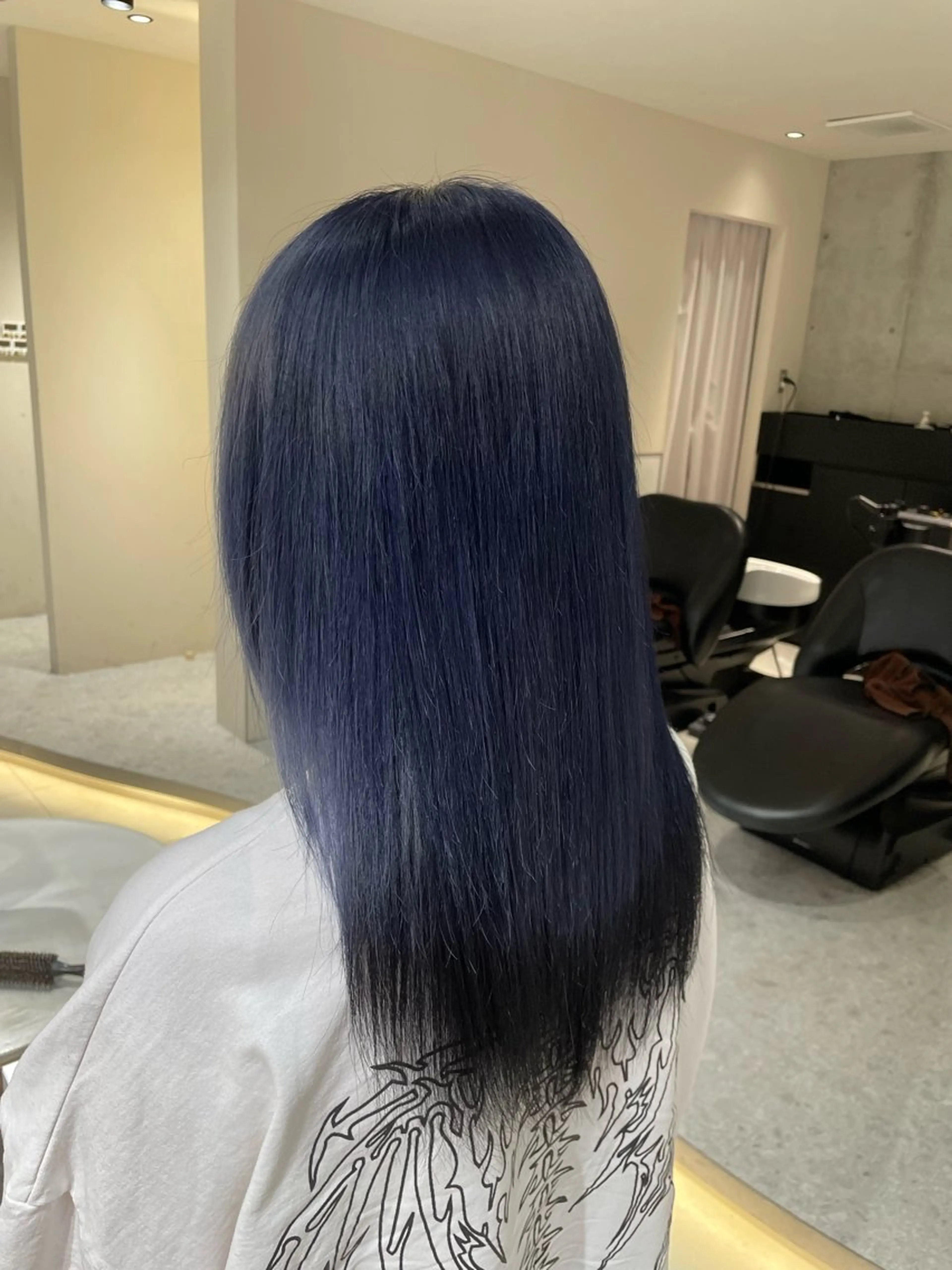 セミロング カラー ヘアカラー shion 透明感カラーのヘアスタイル