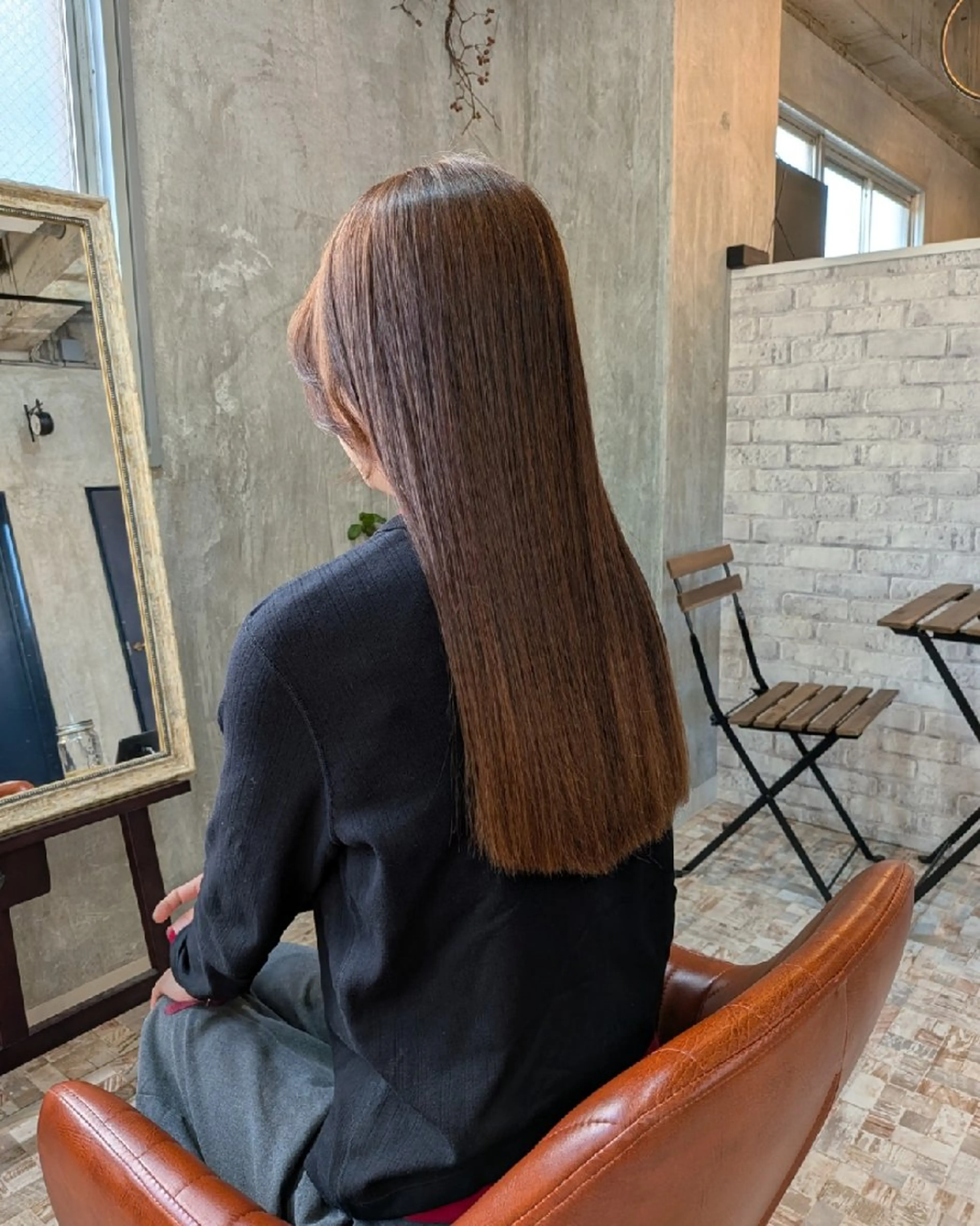 ロング カラー ベージュカラー オリーブベージュ ヘアカラー トリートメント nico ニコのヘアスタイル