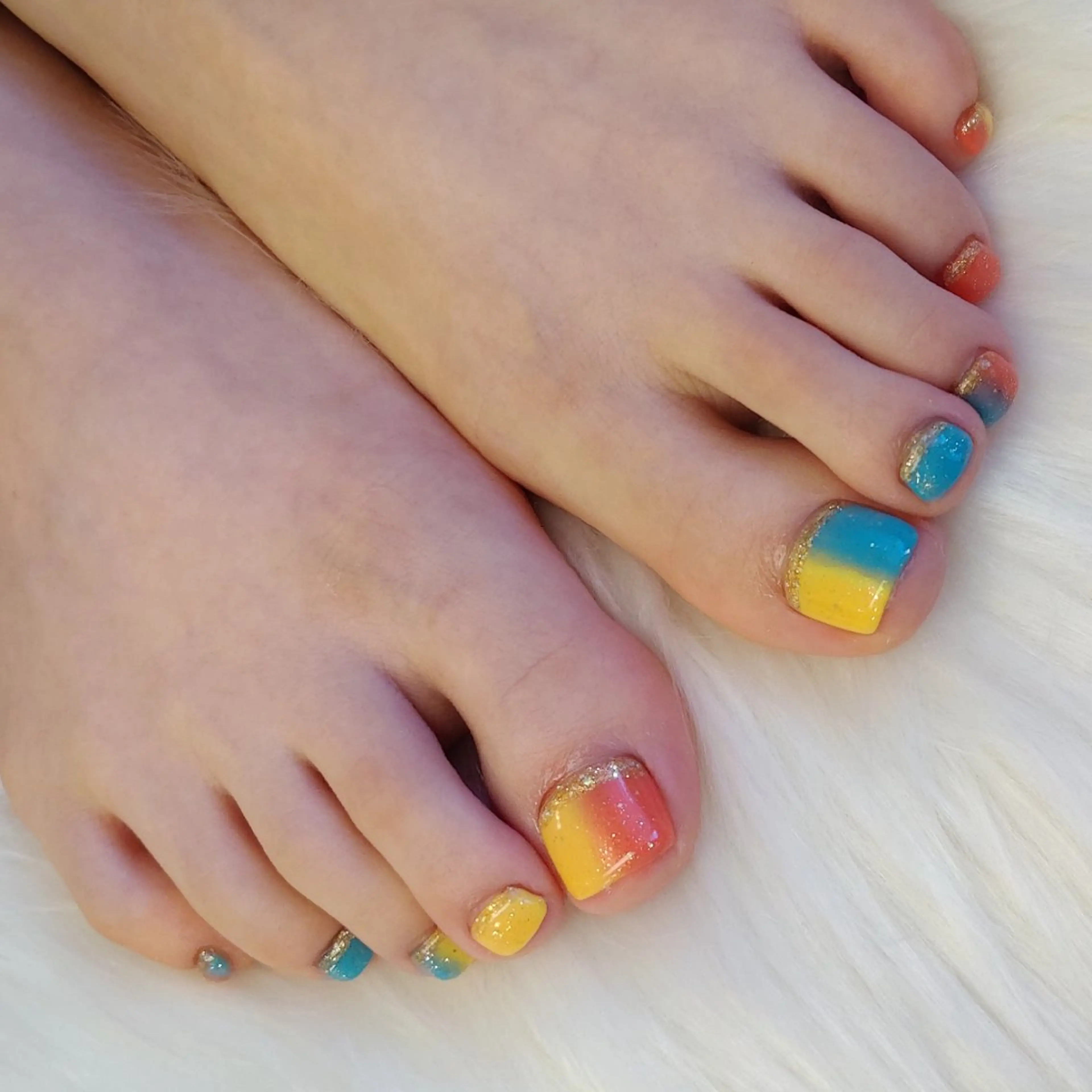 ネイル グラデーション ジェヌインネイル 河内のネイルデザイン