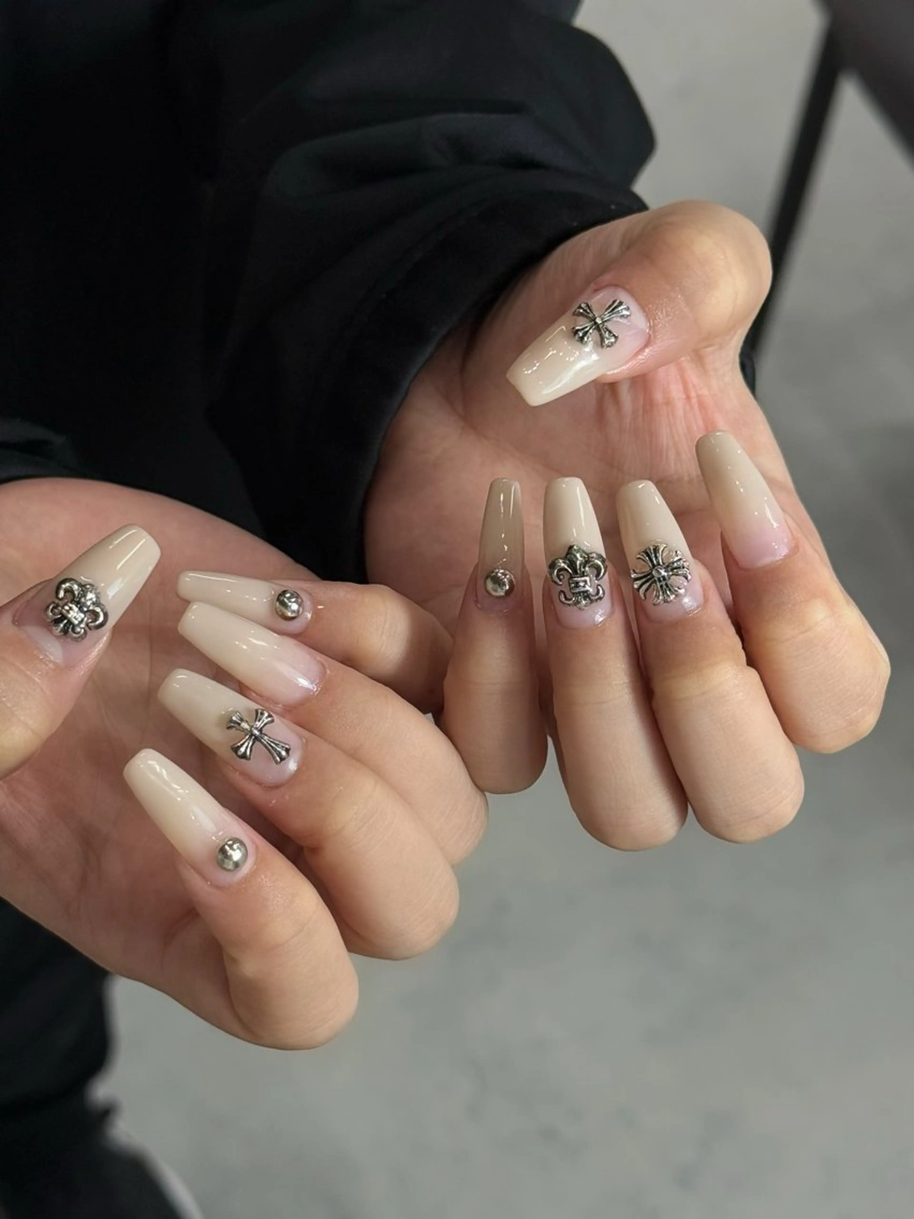 ネイル 持ち込み MISATO ネイリスト福岡/薬院のネイルデザイン