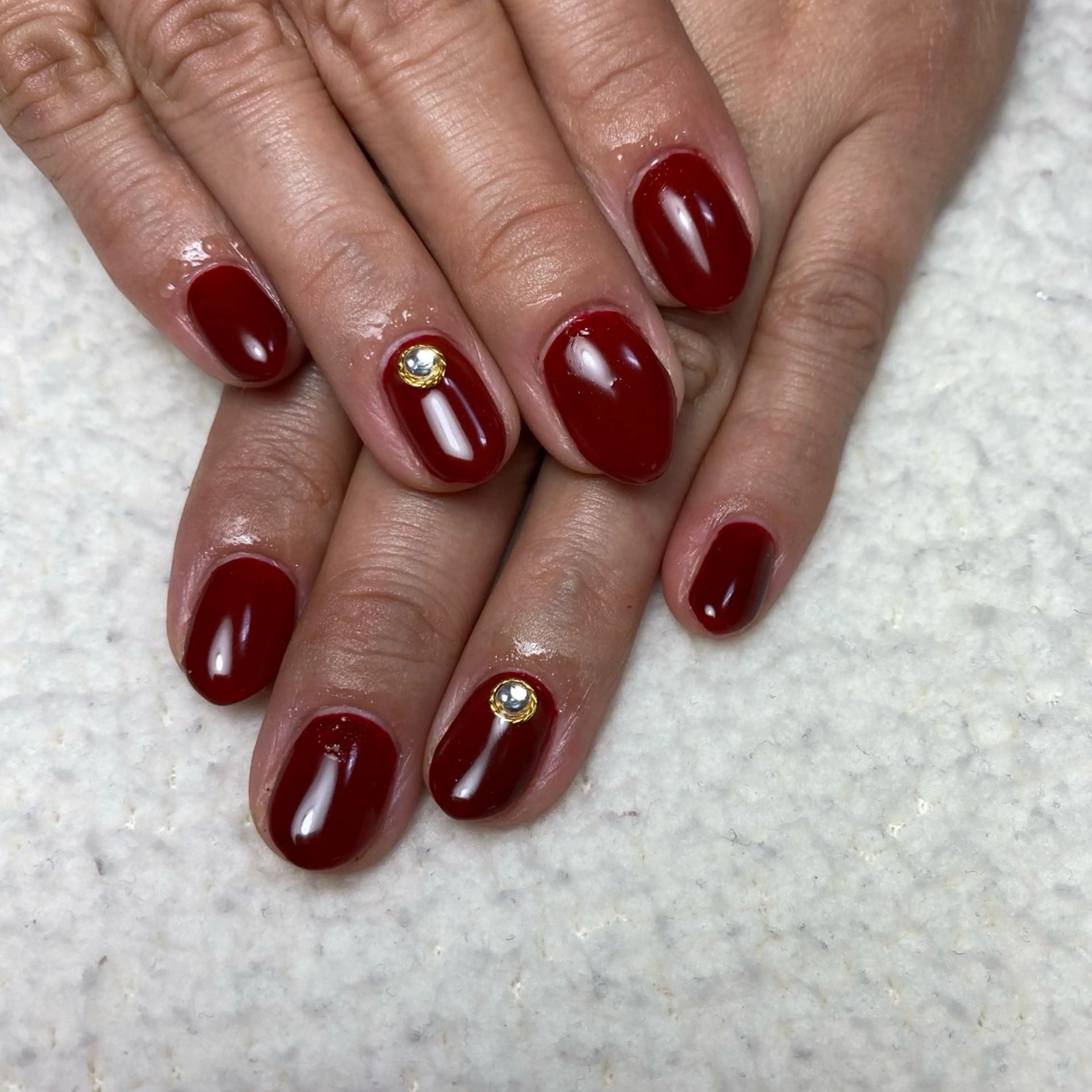 ネイル ボルドー ハンドネイル COCO+所属・COCO +のエステ・リラクイメージ