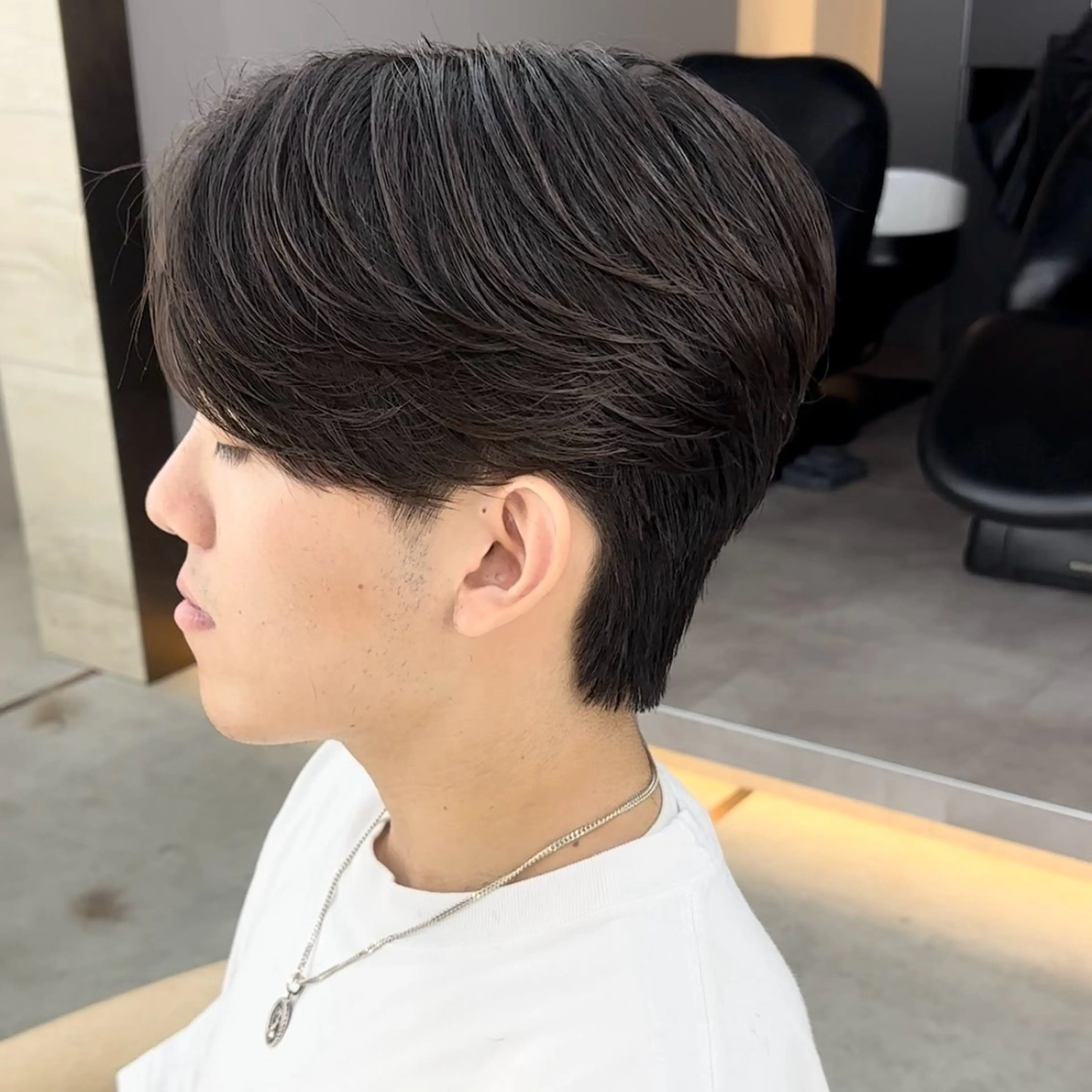 ミディアム パーマ メンズ 縮毛矯正 カット 縮毛矯正 トリートメント ヘッドスパ 【池袋店 店長】伊藤 昂樹/曲がる縮毛矯正のヘアスタイル