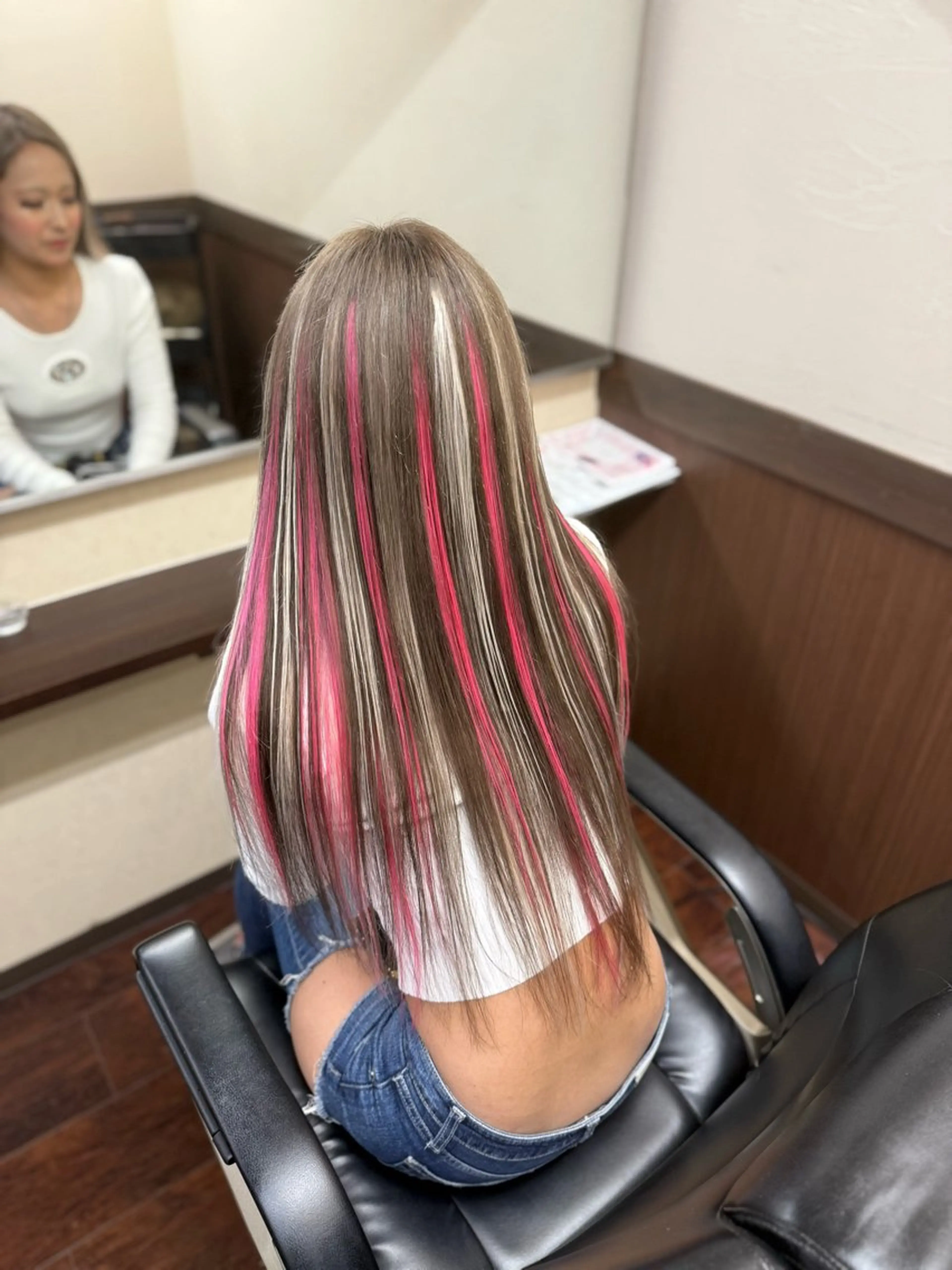 カラー ピンクカラー エクステ 鈴木 美佑のヘアスタイル