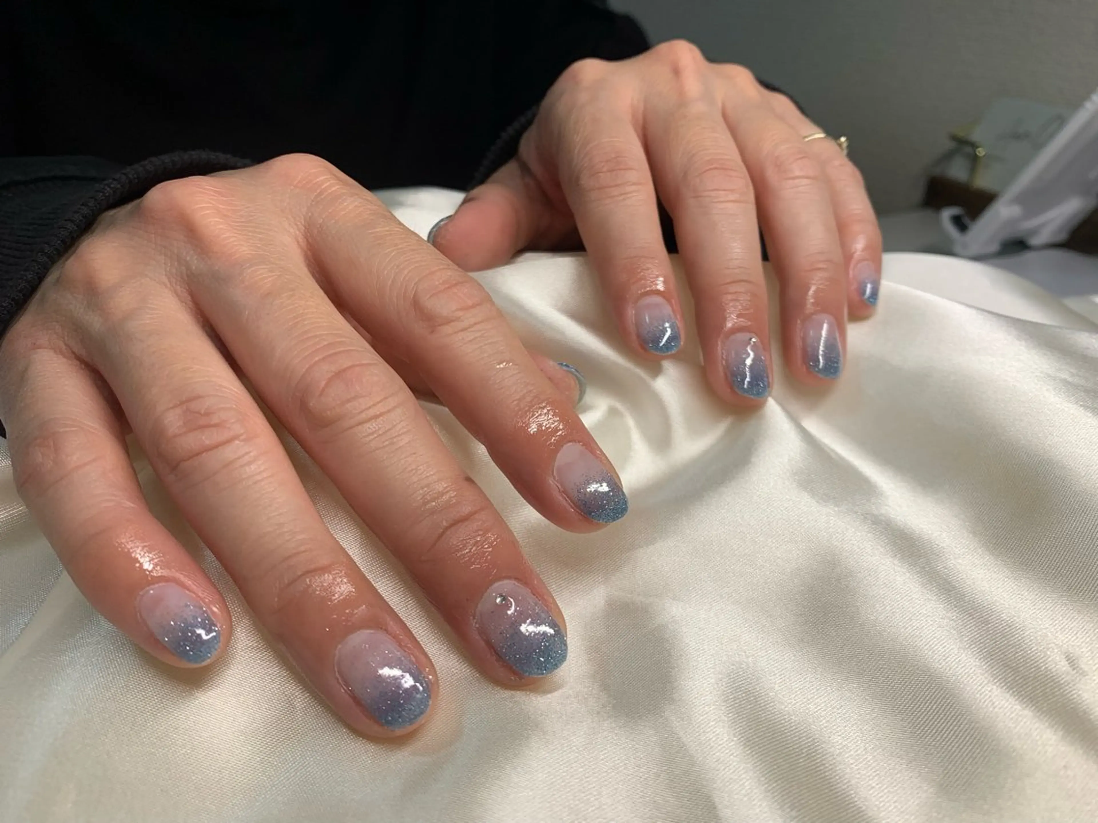 ネイル フラッシュネイル グラデーション ハンドネイル ANA.CHUO NAILSのネイルデザイン
