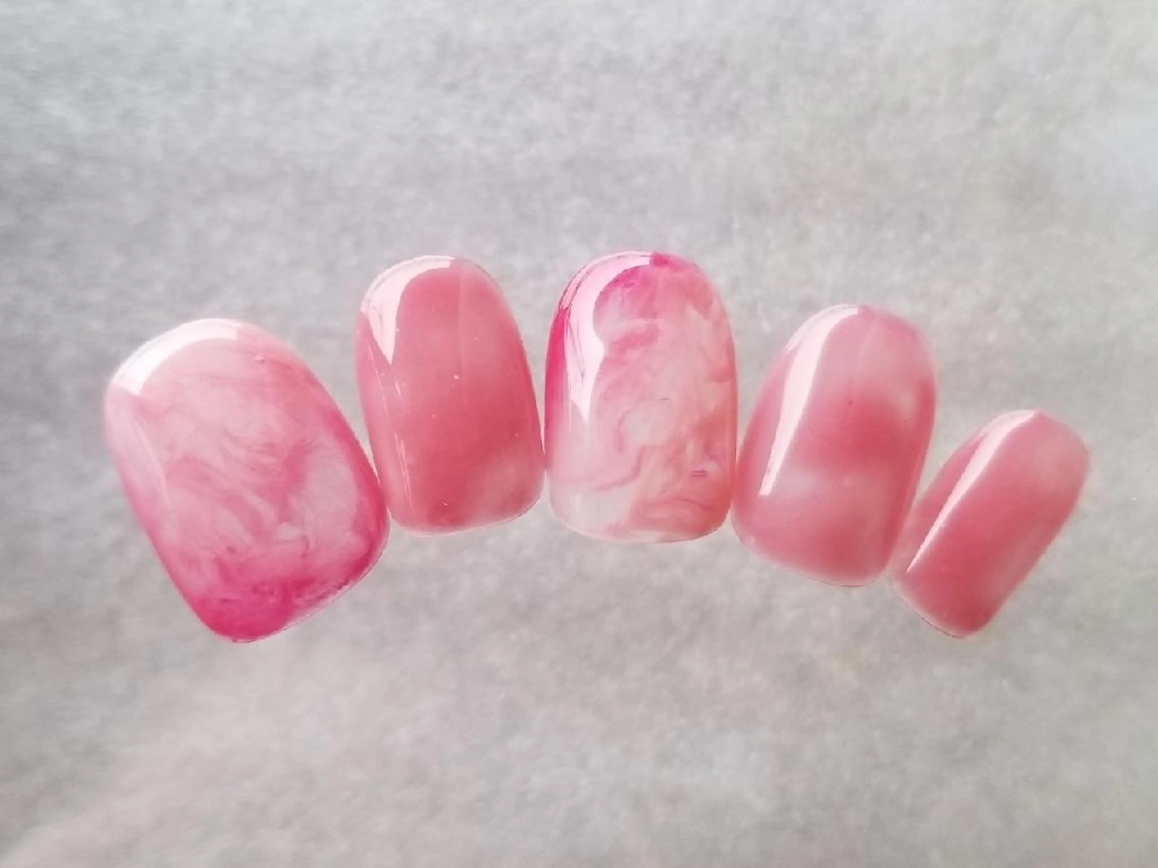 ネイル 大理石ネイル(マーブル) ニュアンスネイル ピンク 春ネイル 吉祥寺🌟 ネイルフロンティアのネイルデザイン